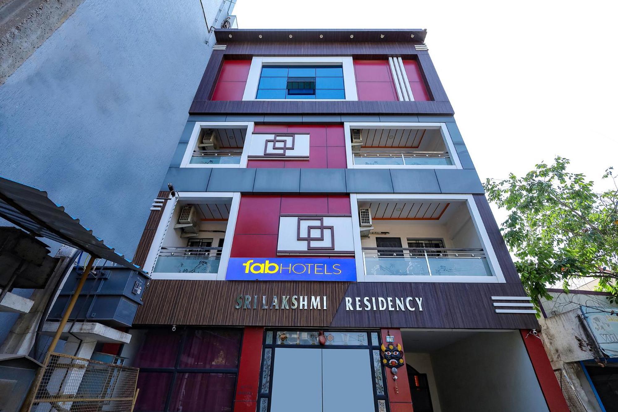 Hotel Capital O Lakshmi Residency