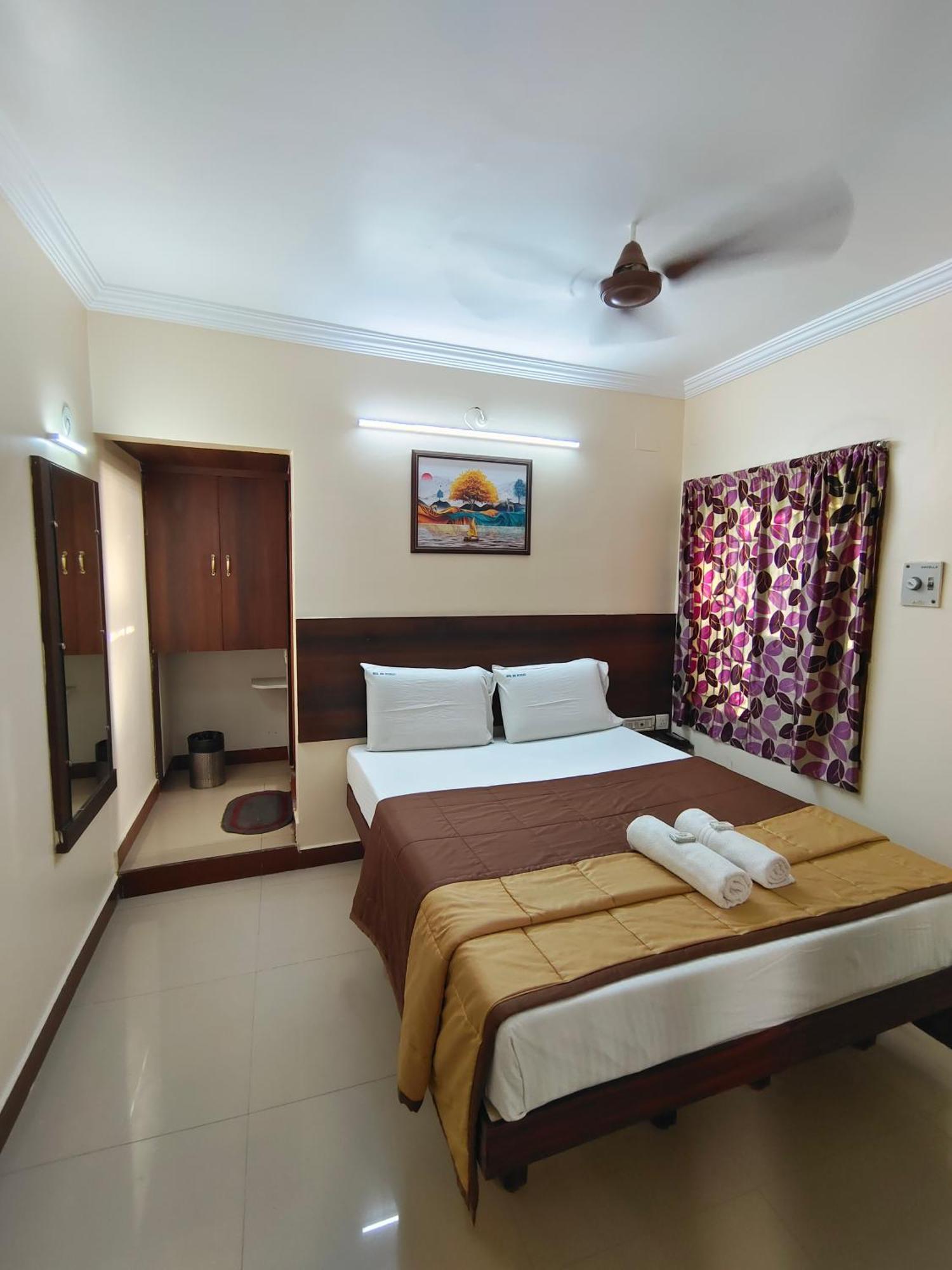 Hotel Dkr Residency 2*