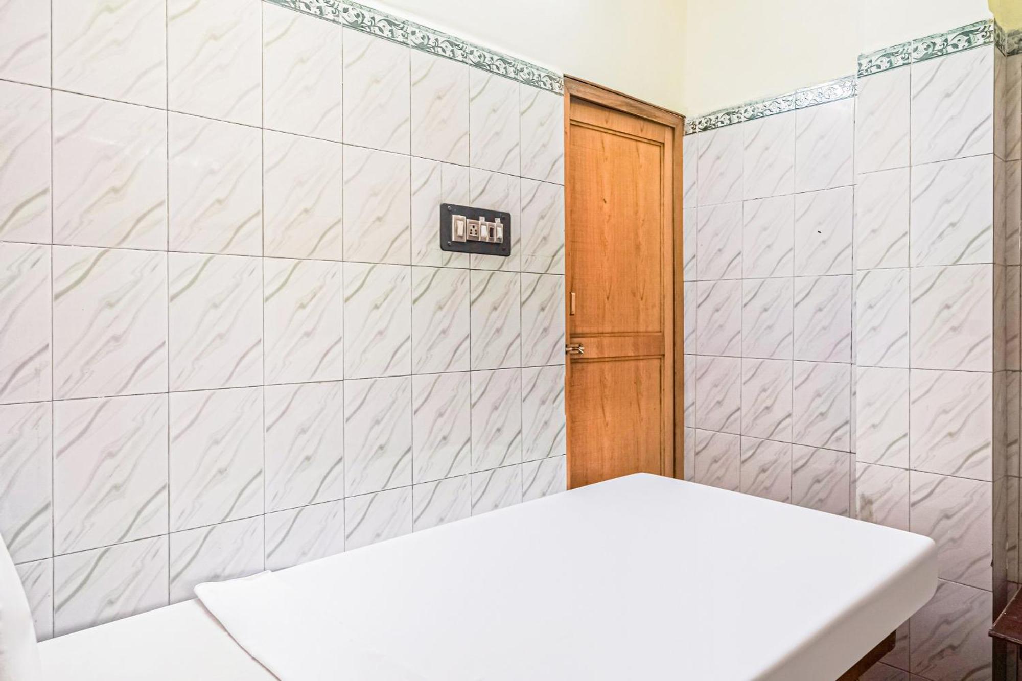 Spot On Venkata Sai Residency Tirupati