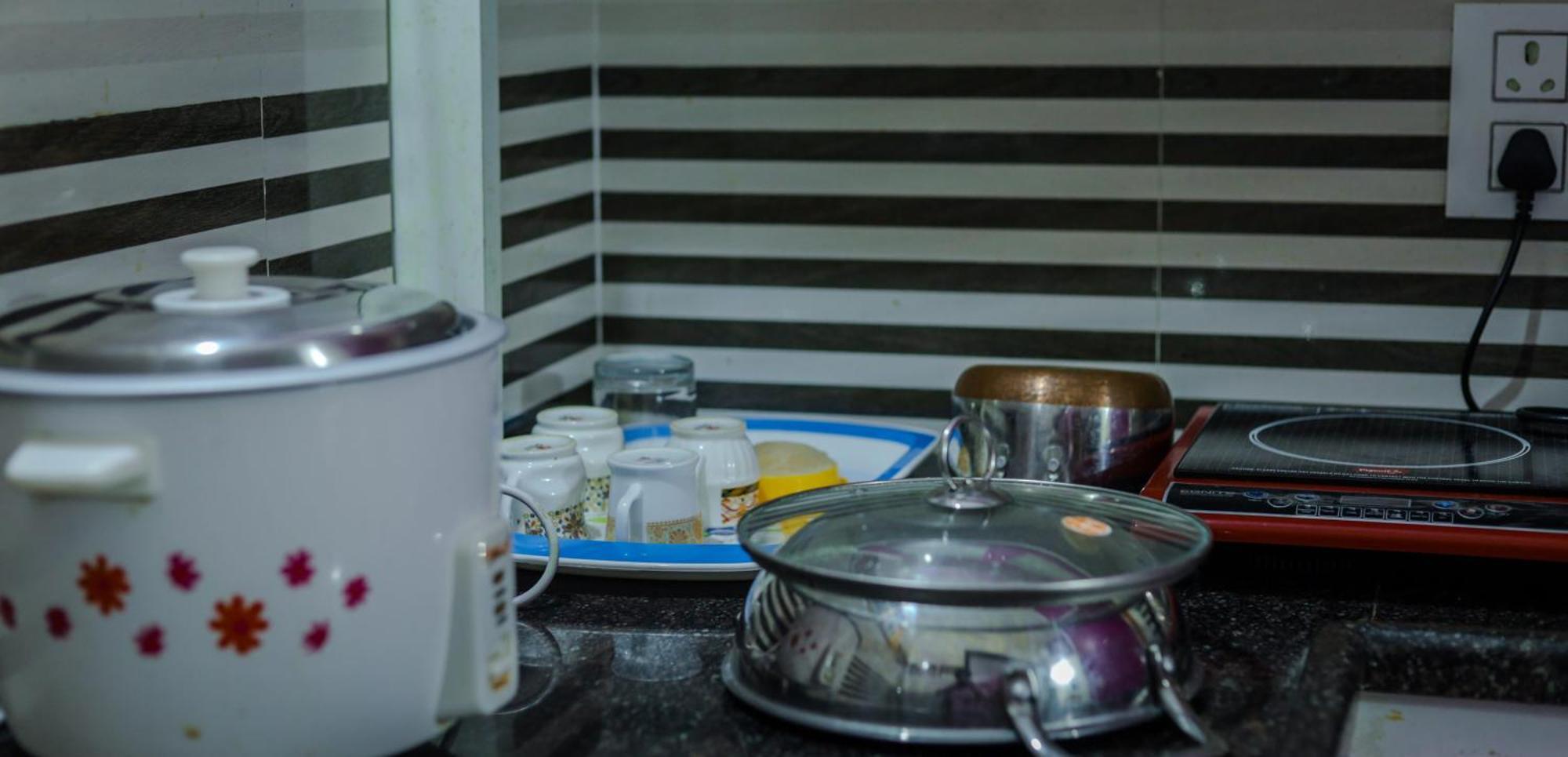 S V Ideal -2bhk Service Apartments-ac Bedrooms, Premium Amities, 2km To Tiruchanoor Padmavathi Temple , 6km To Alipiri, 24 Service Boys Available Tirupati