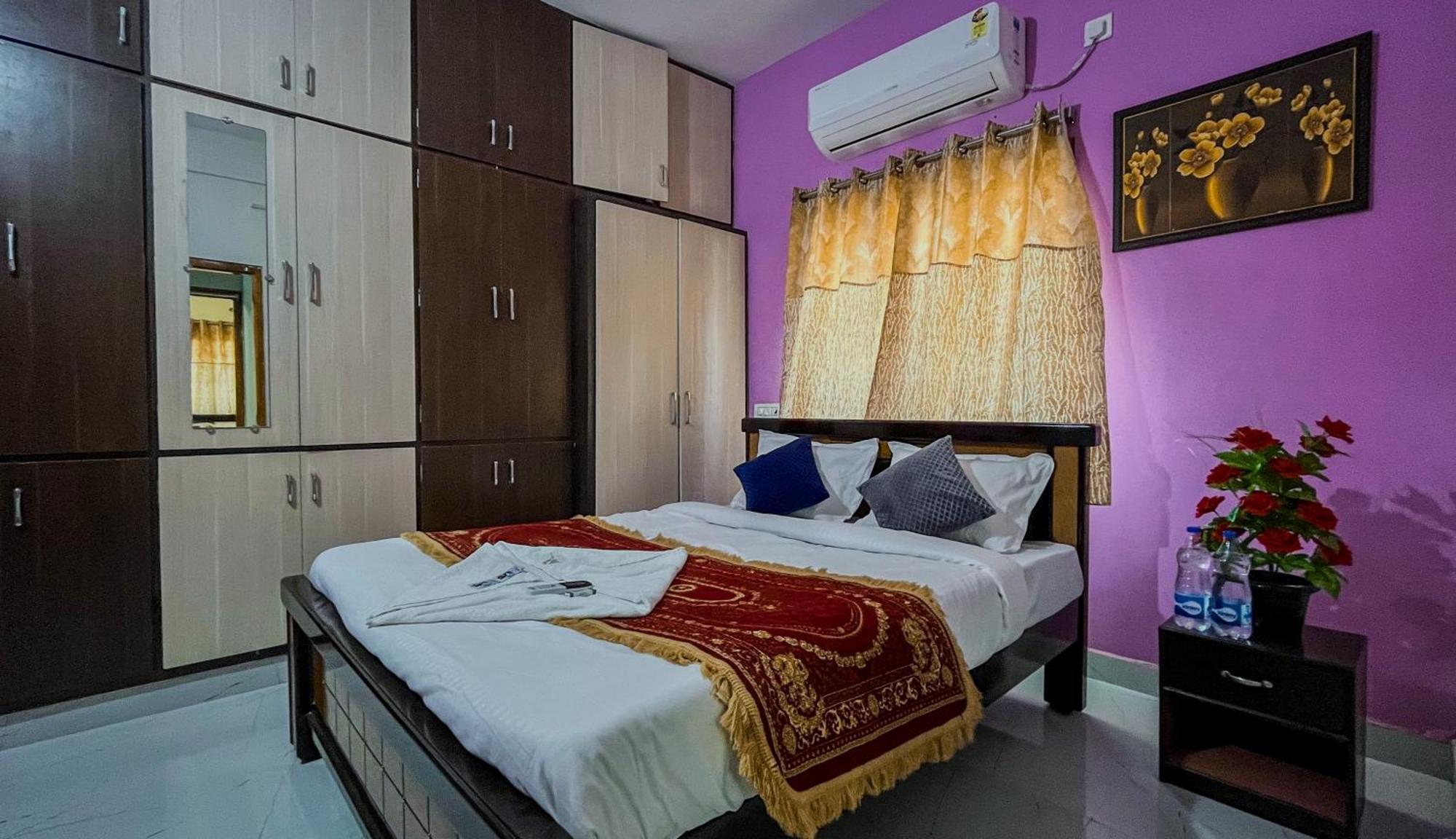 Homestay S V Ideal -2bhk Service Apartments-ac Bedrooms, Premium Amities, 2km To Tiruchanoor Padmavathi Temple , 6km To Alipiri, 24 Service Boys Available