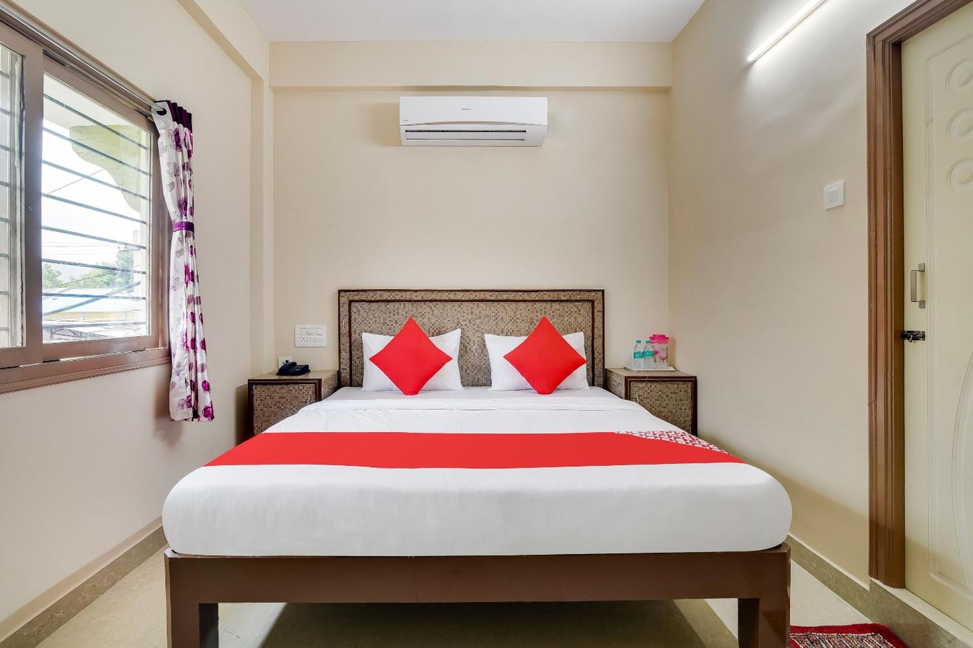 O Tnr Residency Hotel Tirupati
