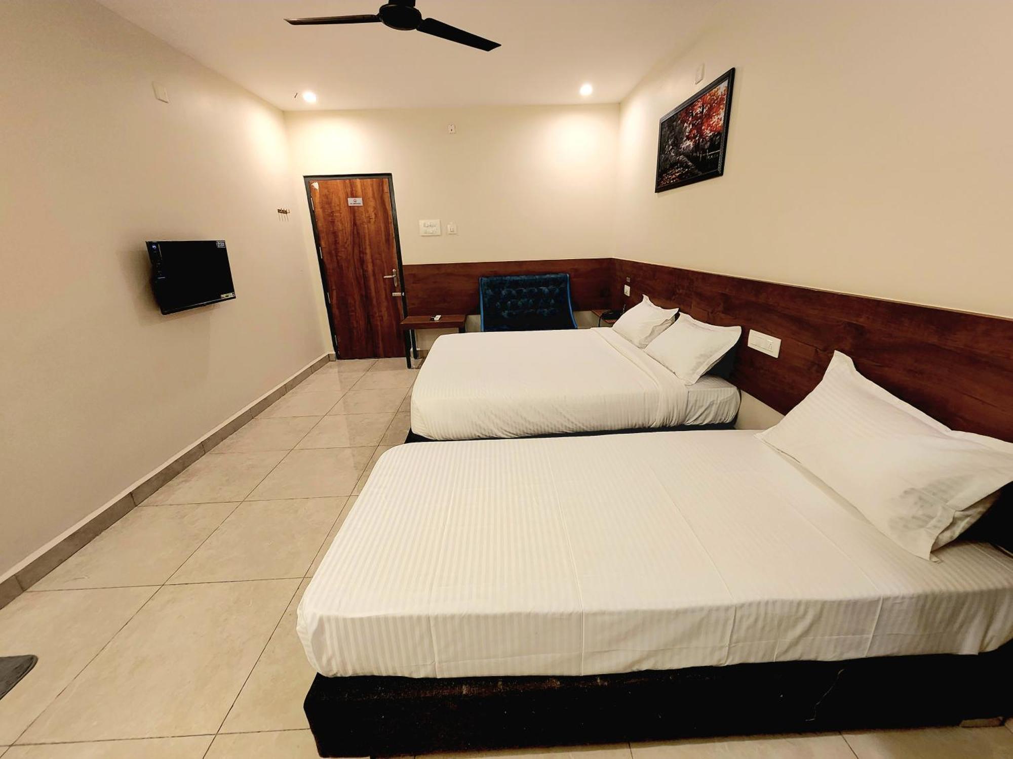 Hotel Vaamana