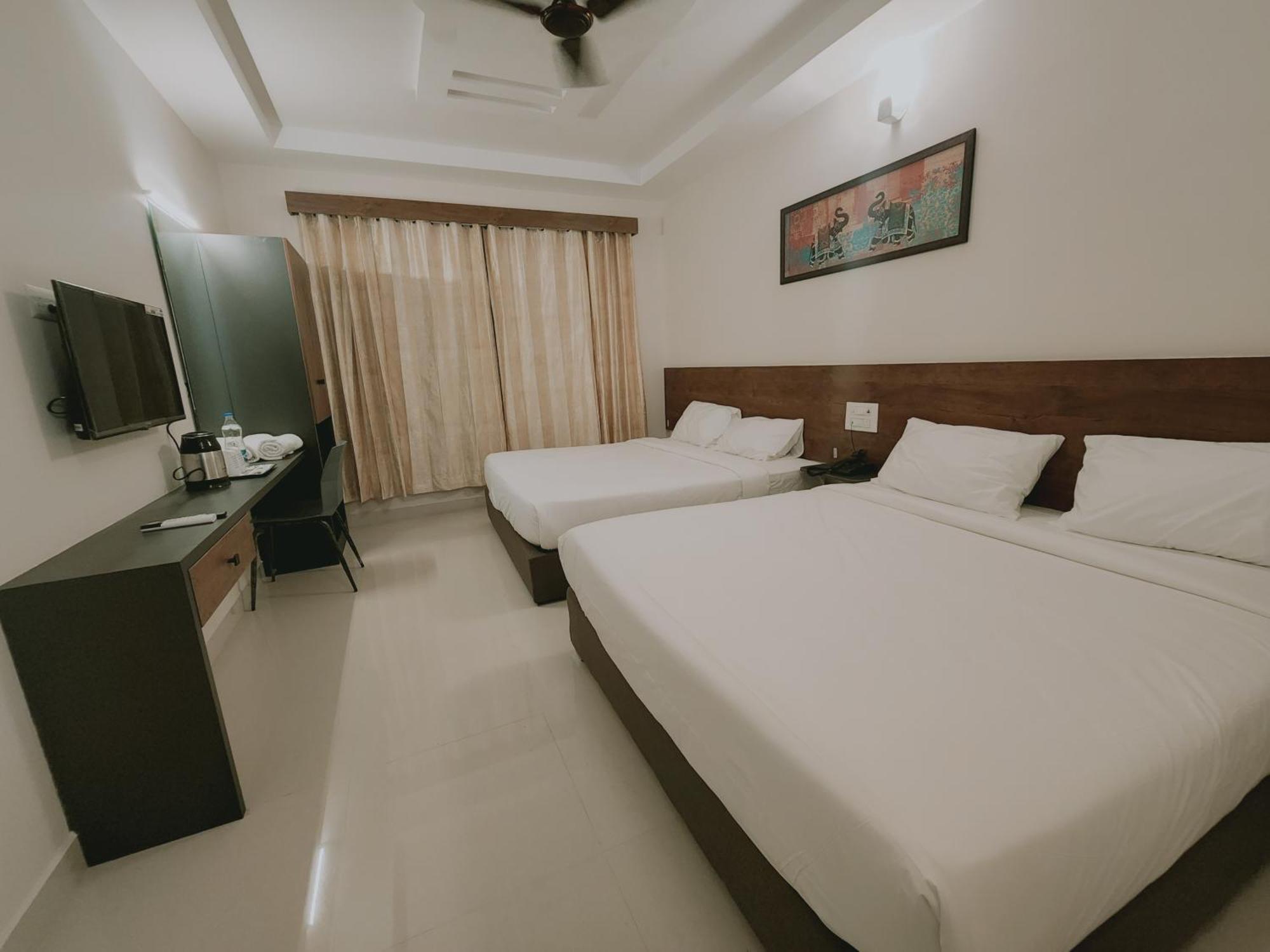 Hotel Vaamana