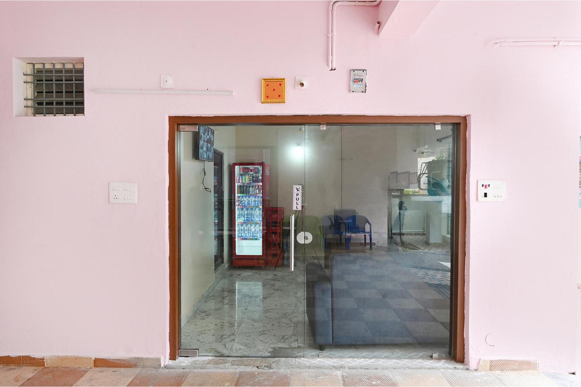 Fabhotel Chandu's Boutique - Nr Bus Stand Hotel 3*