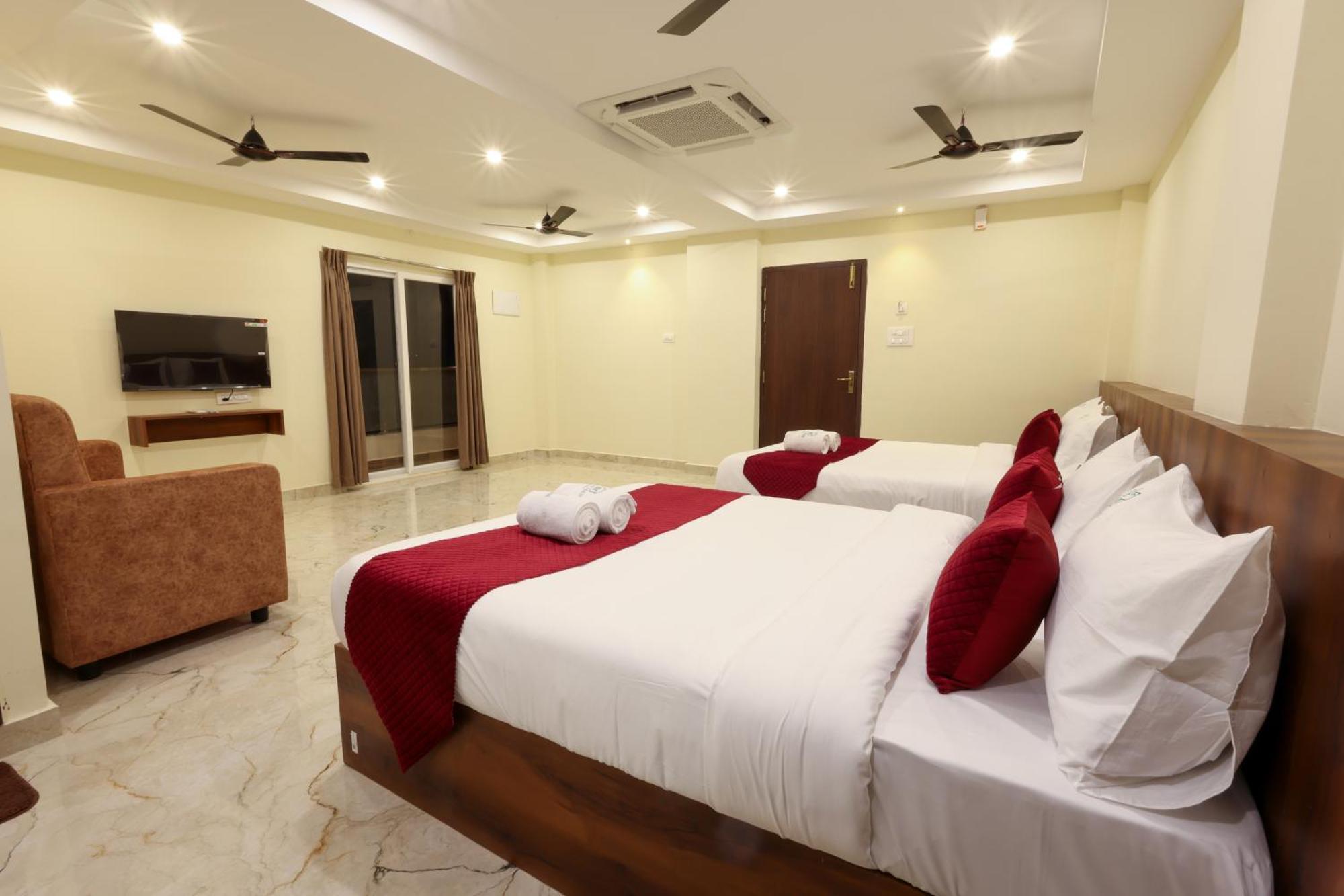 Hotel Olive Nest- Bus Stand- 300 Meters, Railway Station- 400 Meters