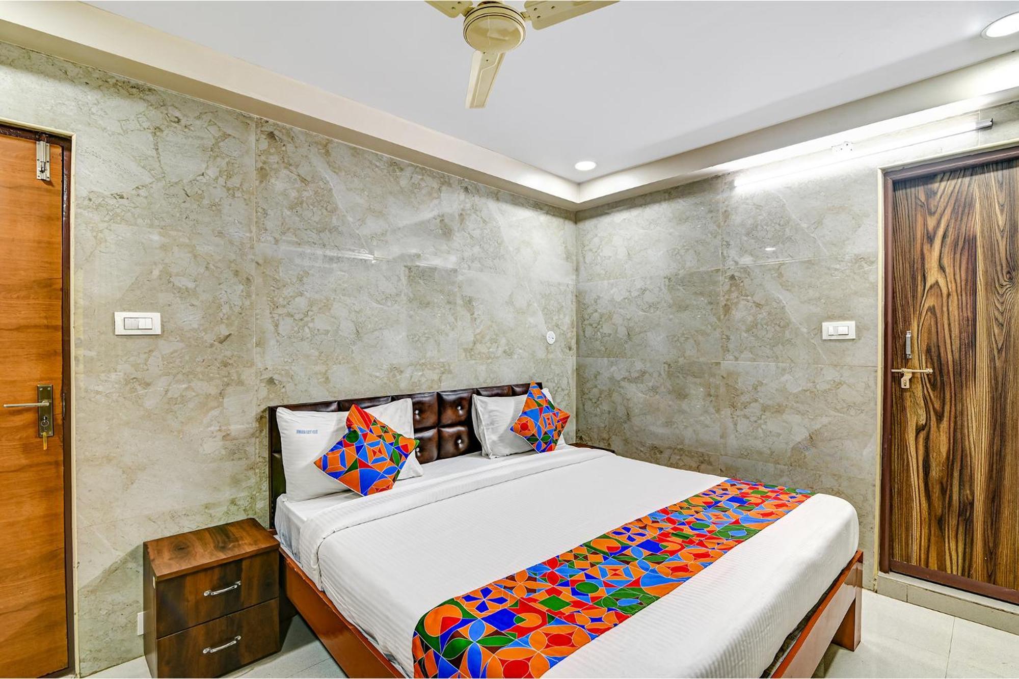 Hotel Fabhotel Srinivasa - Nr Alipir Pc Tirupati