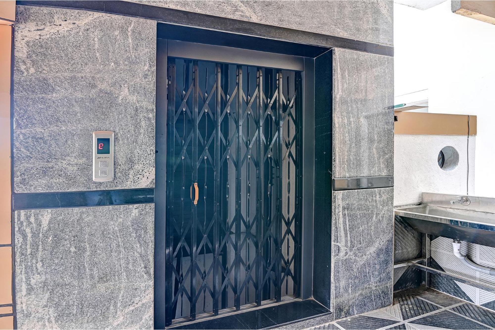 Fabhotel Srinivasa - Nr Alipir Pc Hotel