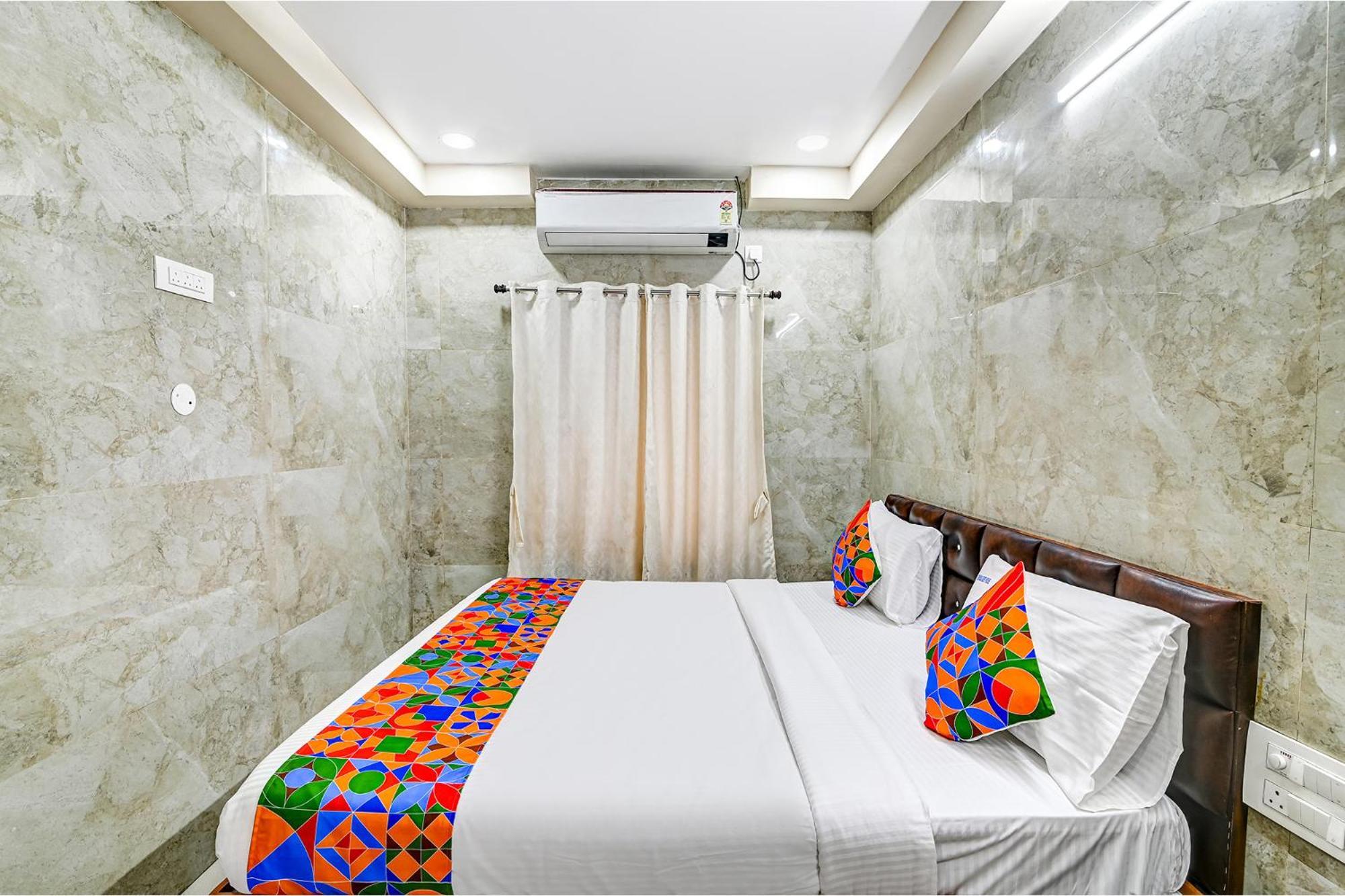 Fabhotel Srinivasa - Nr Alipir Pc