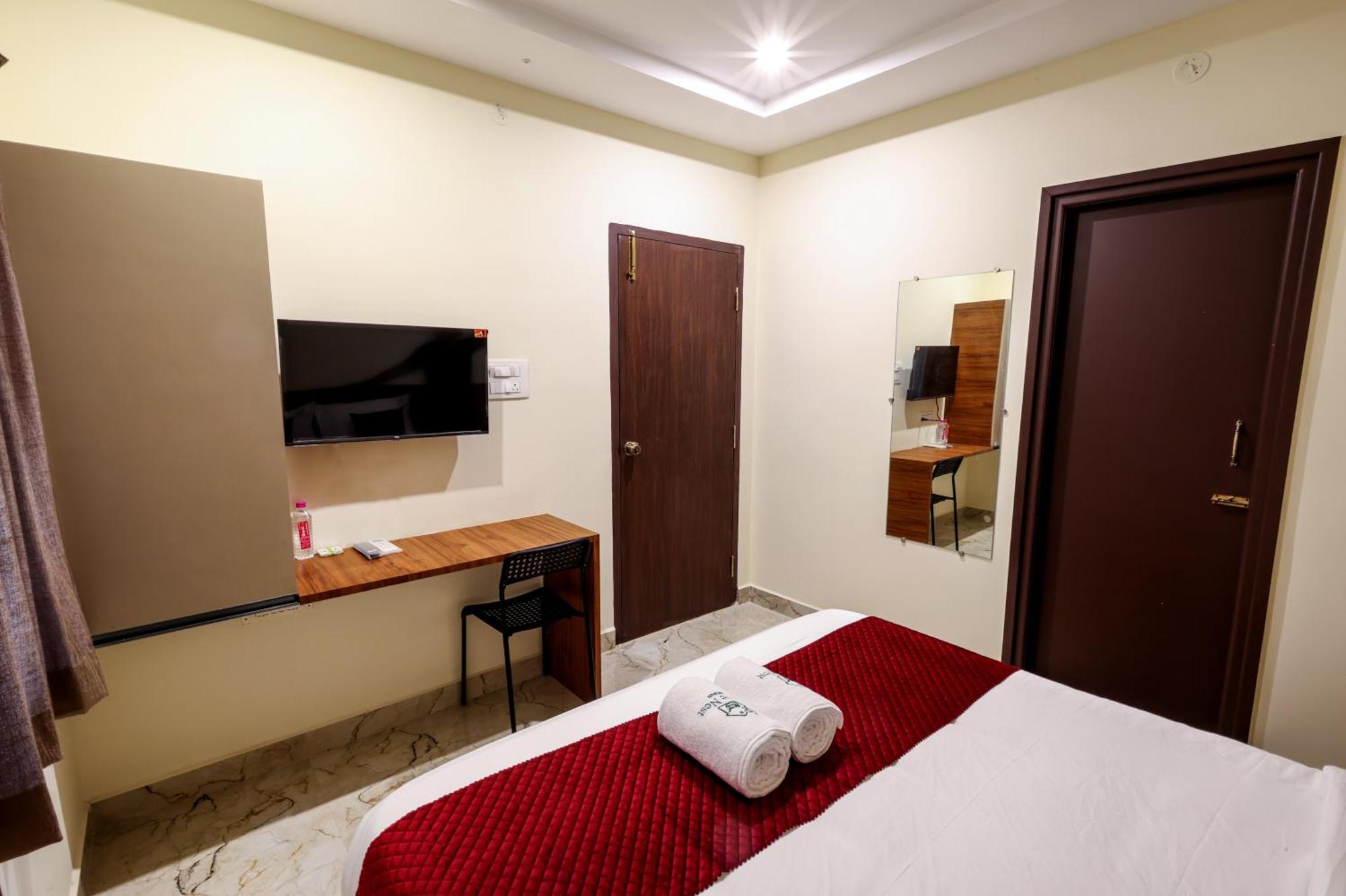 Hotel Olive Nest- Bus Stand- 300 Meters, Railway Station- 400 Meters Tirupati