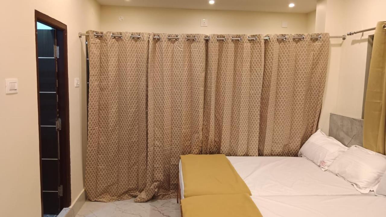 Sri Ganesh Residency Hotel