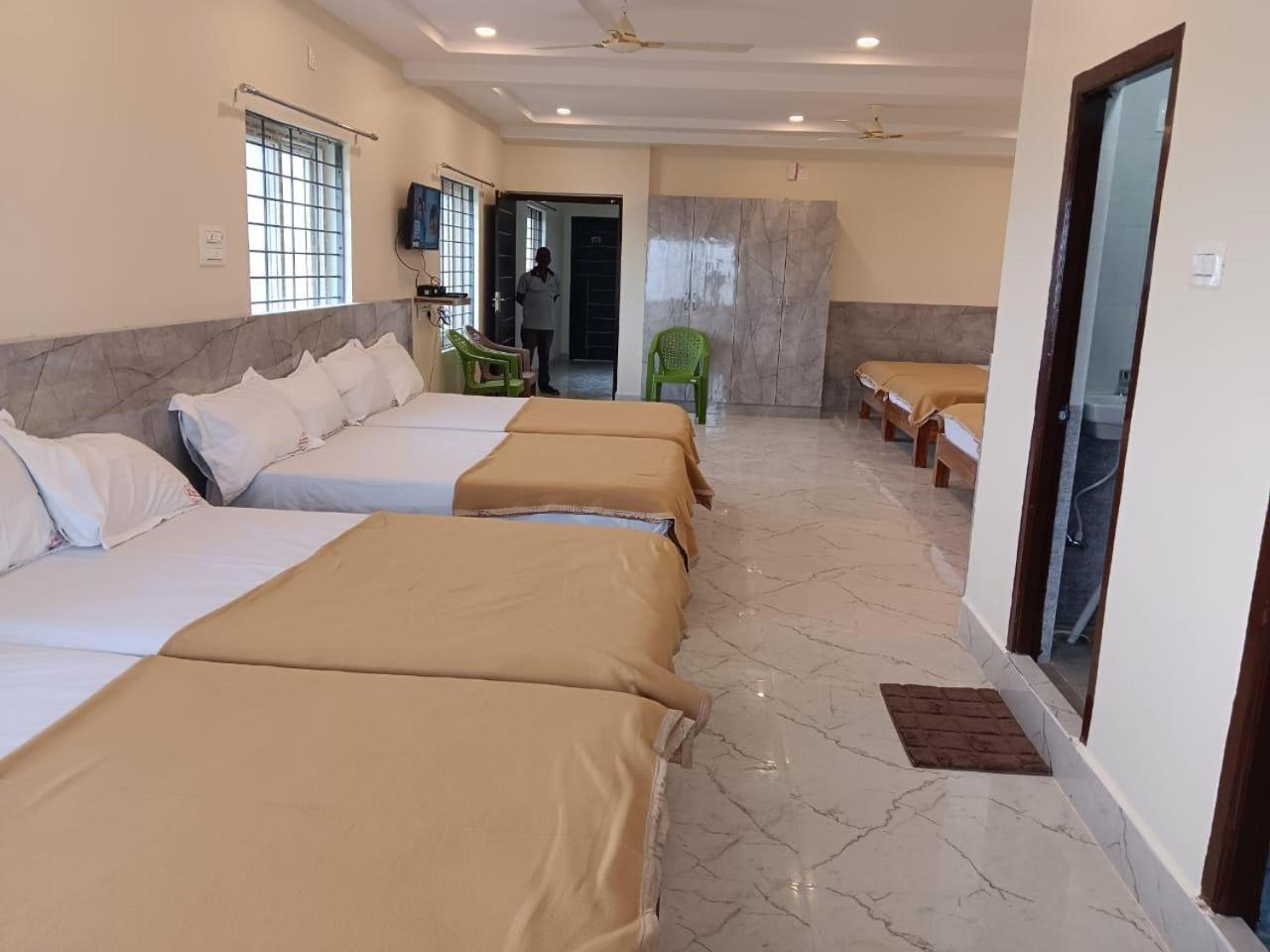 Sri Ganesh Residency Hotel 2*