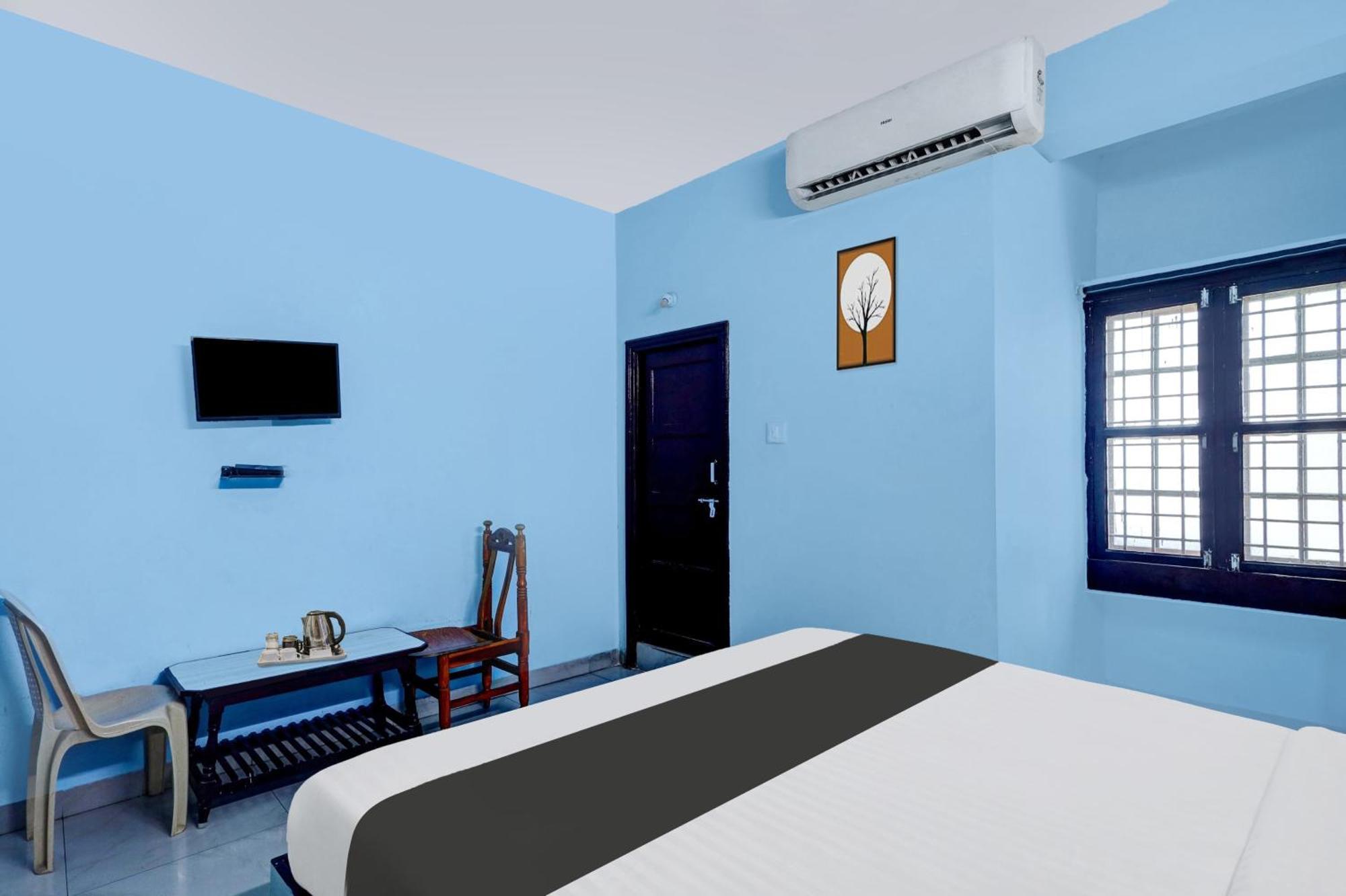 Super O Kennedy Nagar Near Railway Station Hotel 4*