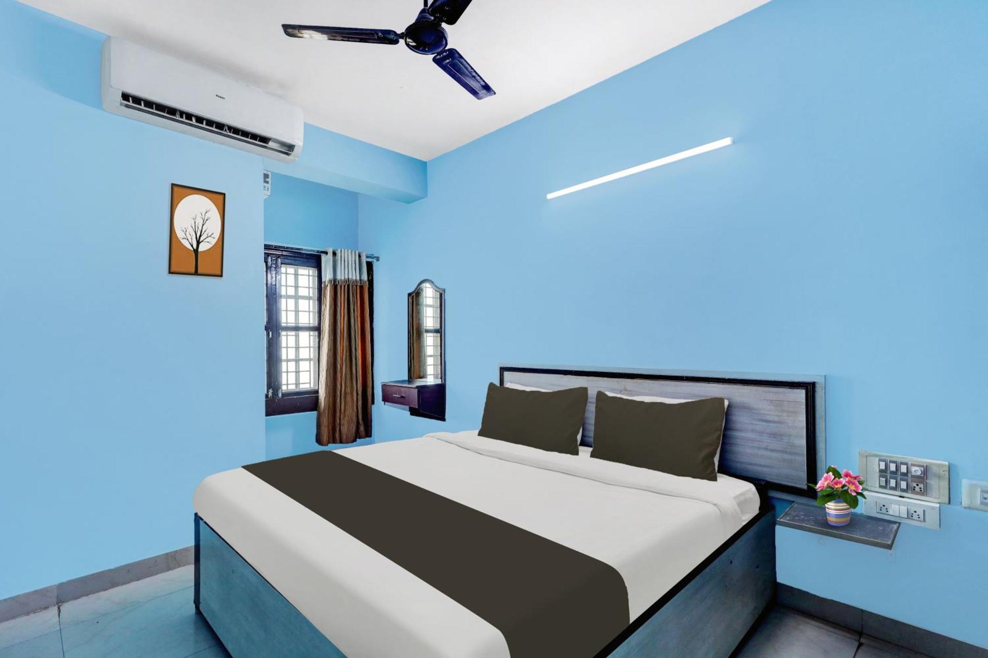 Super O Kennedy Nagar Near Railway Station Hotel 4*