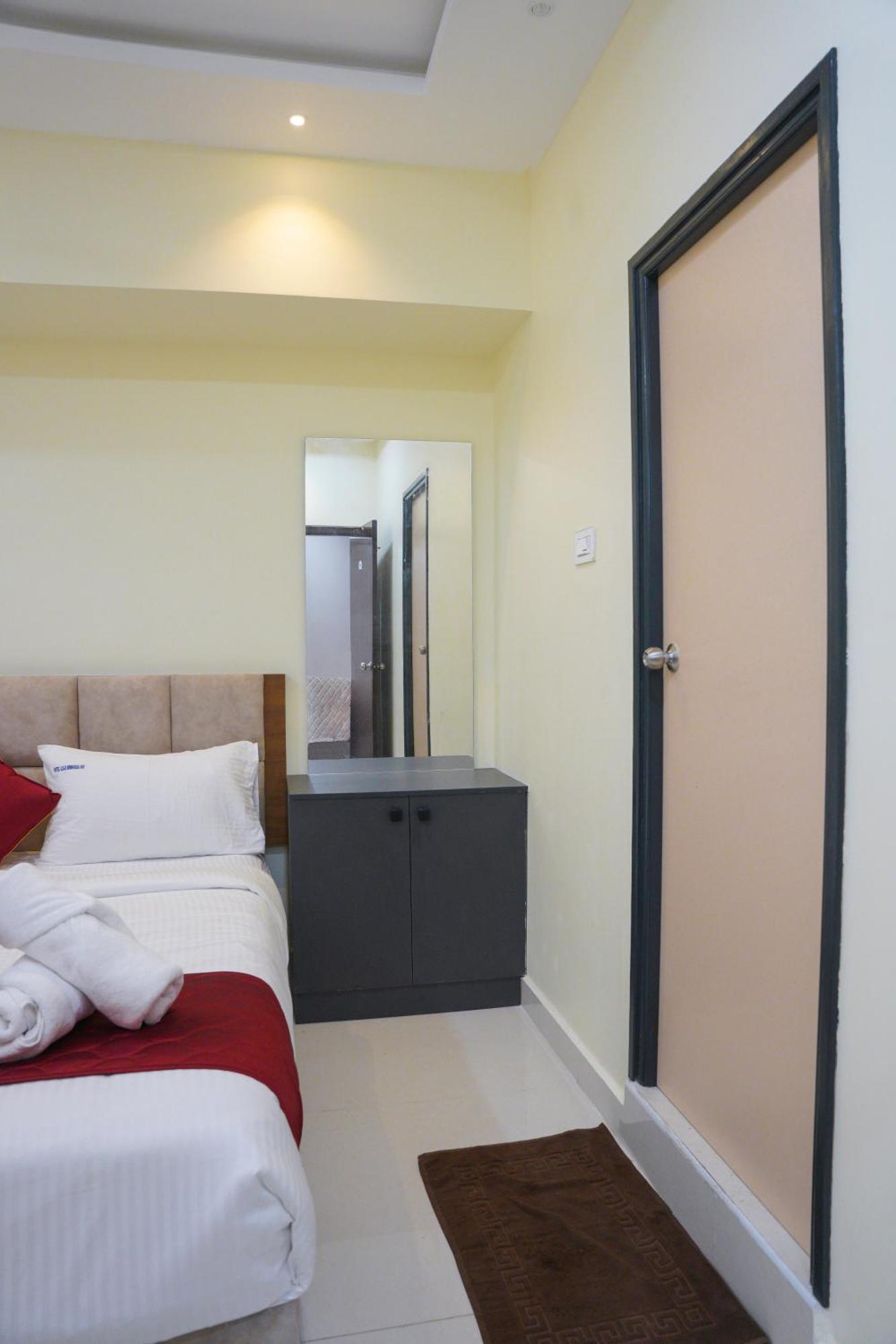 Hotel Gsr Srinivasa