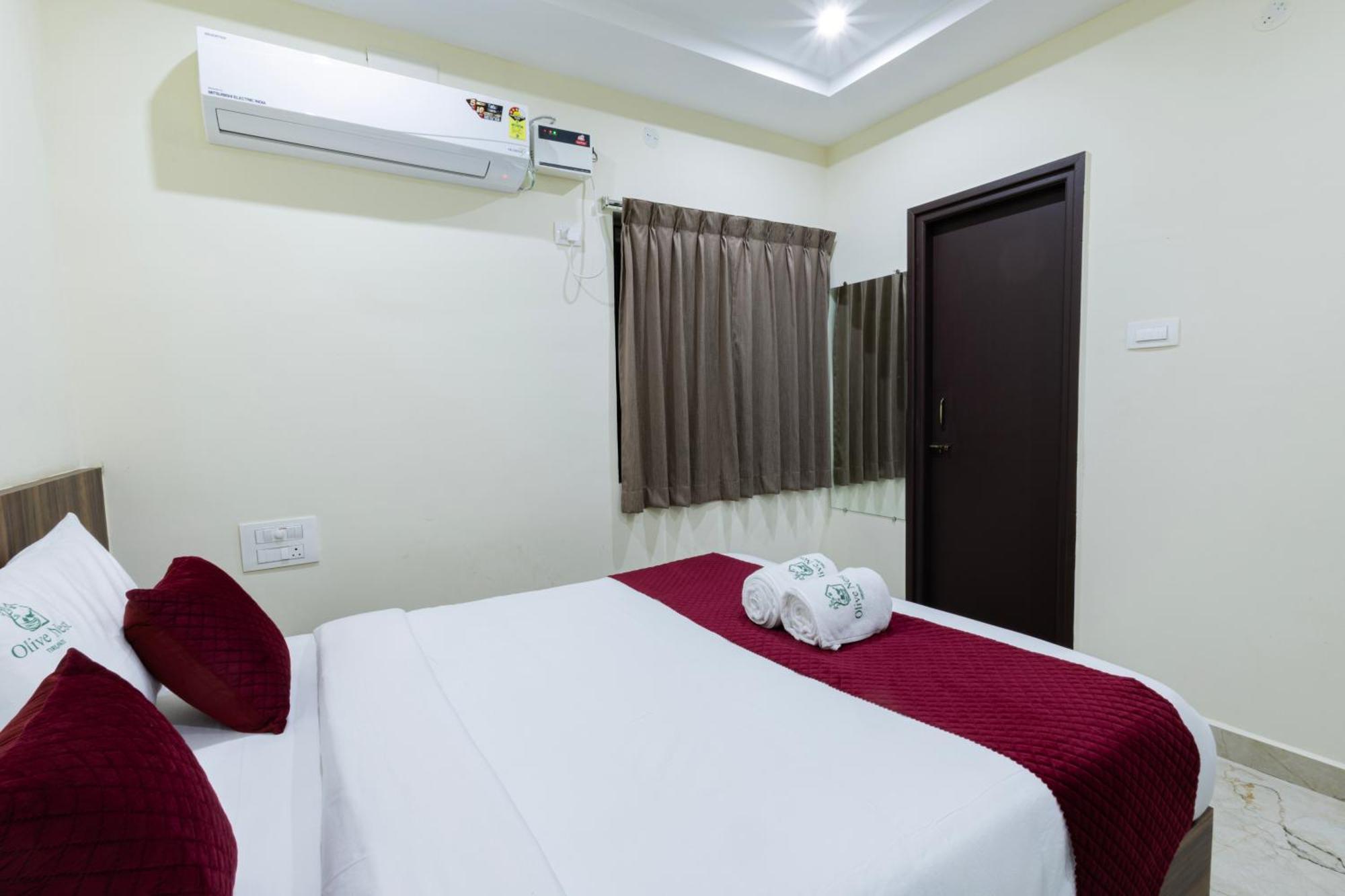 Hotel Olive Nest- Bus Stand- 300 Meters, Railway Station- 400 Meters