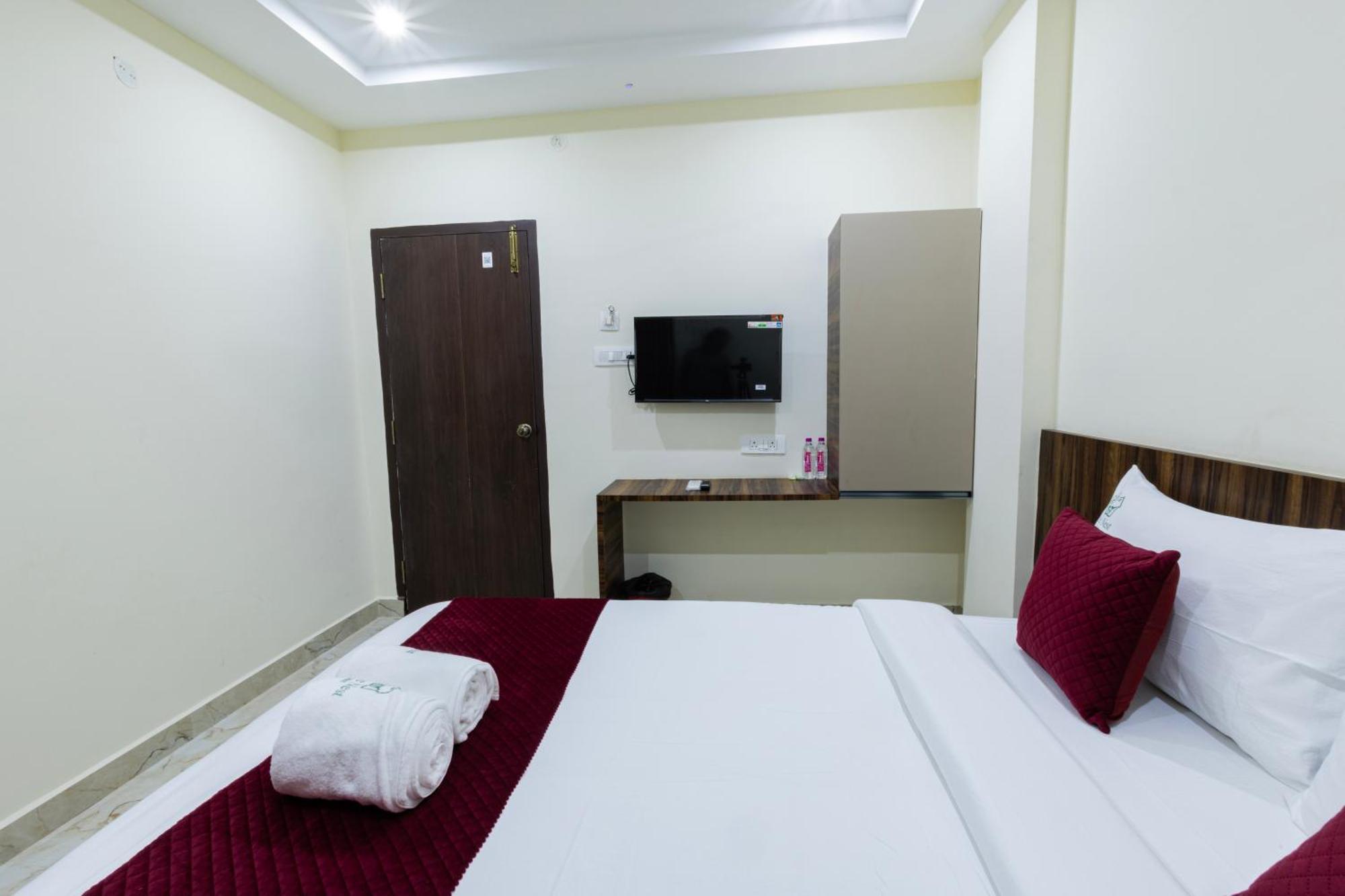 Olive Nest- Bus Stand- 300 Meters, Railway Station- 400 Meters 3*