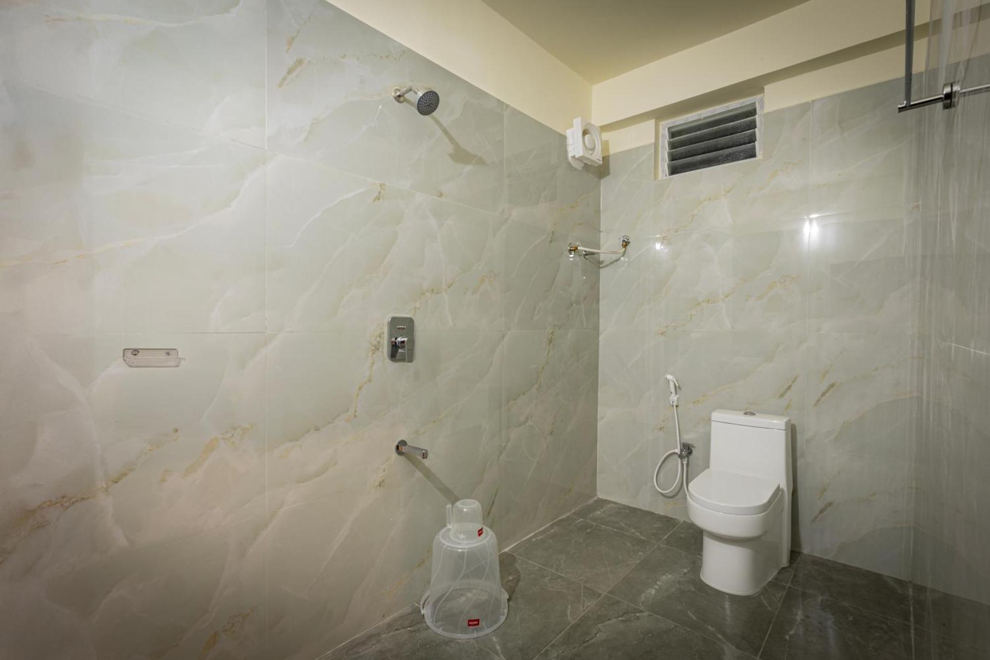 Olive Nest- Bus Stand- 300 Meters, Railway Station- 400 Meters 3*