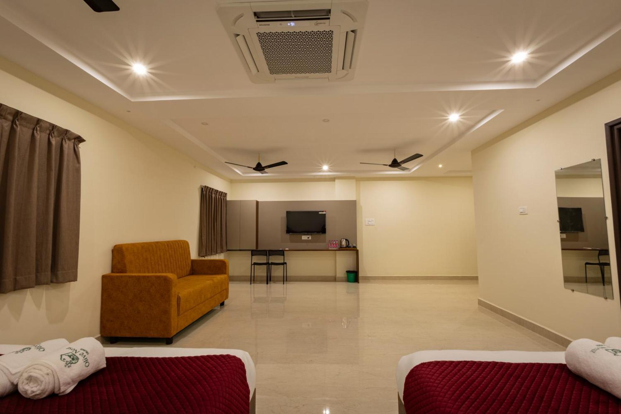 Olive Nest- Bus Stand- 300 Meters, Railway Station- 400 Meters 3*