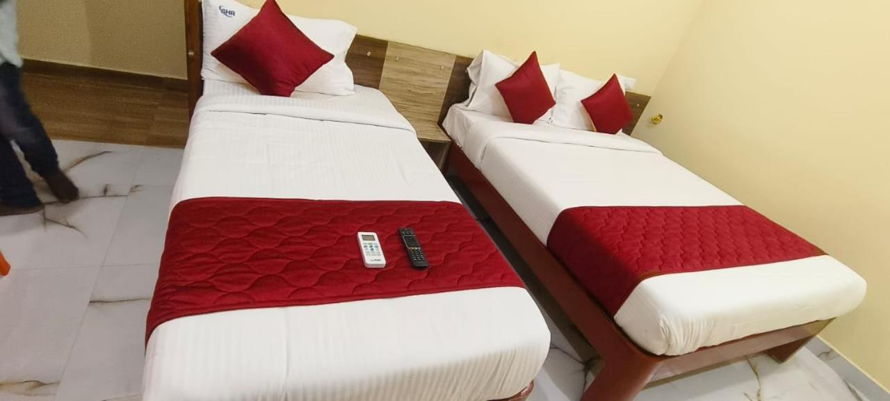 Sri Hari Residency 3*