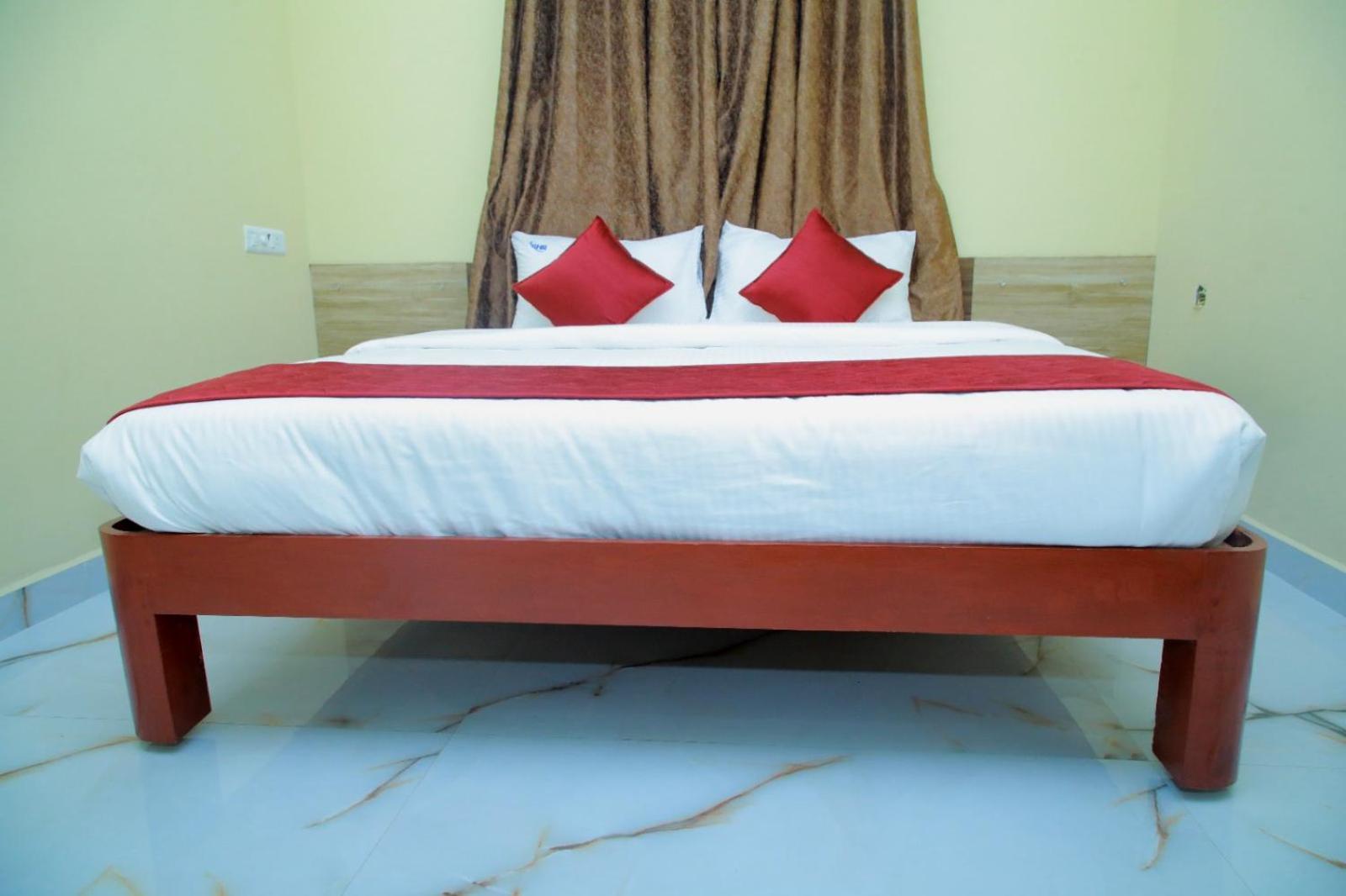 Hotel Sri Hari Residency
