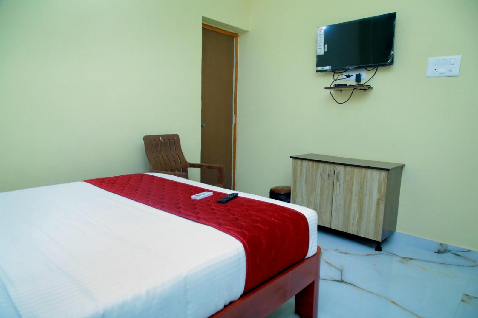 Hotel Sri Hari Residency 3*