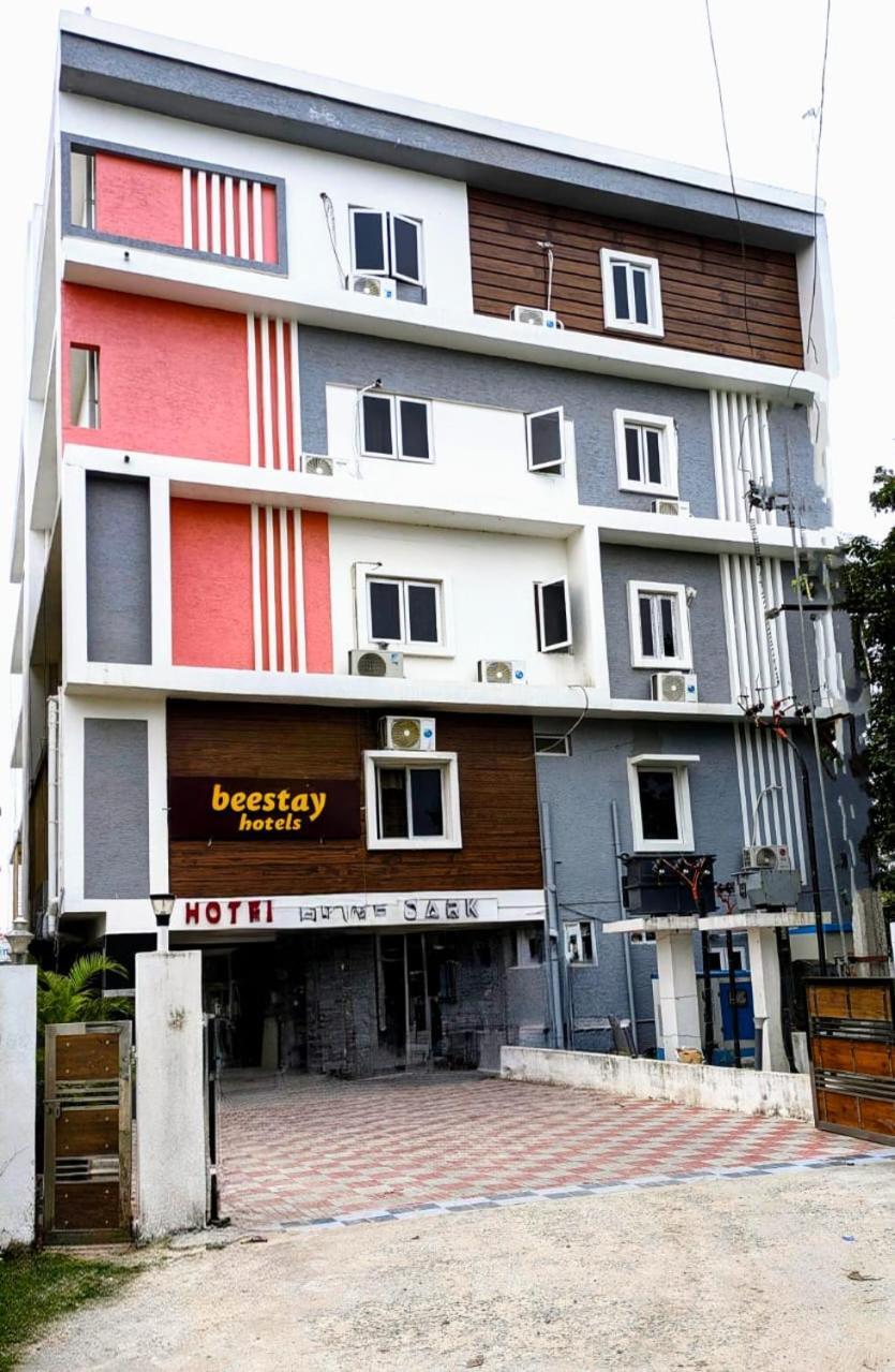 Hotel Beestay Elite Park 3*