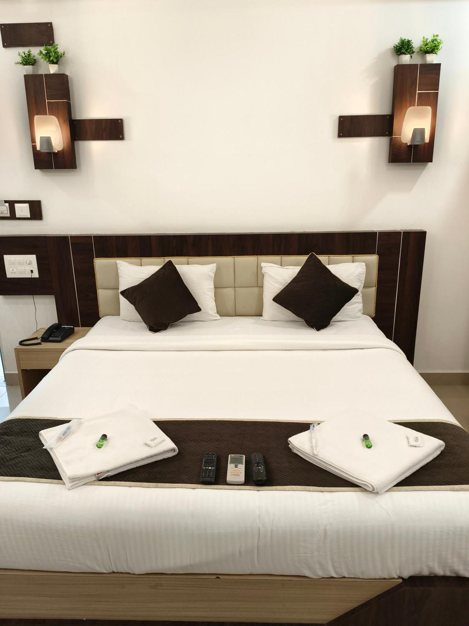 M S Pride Hotel