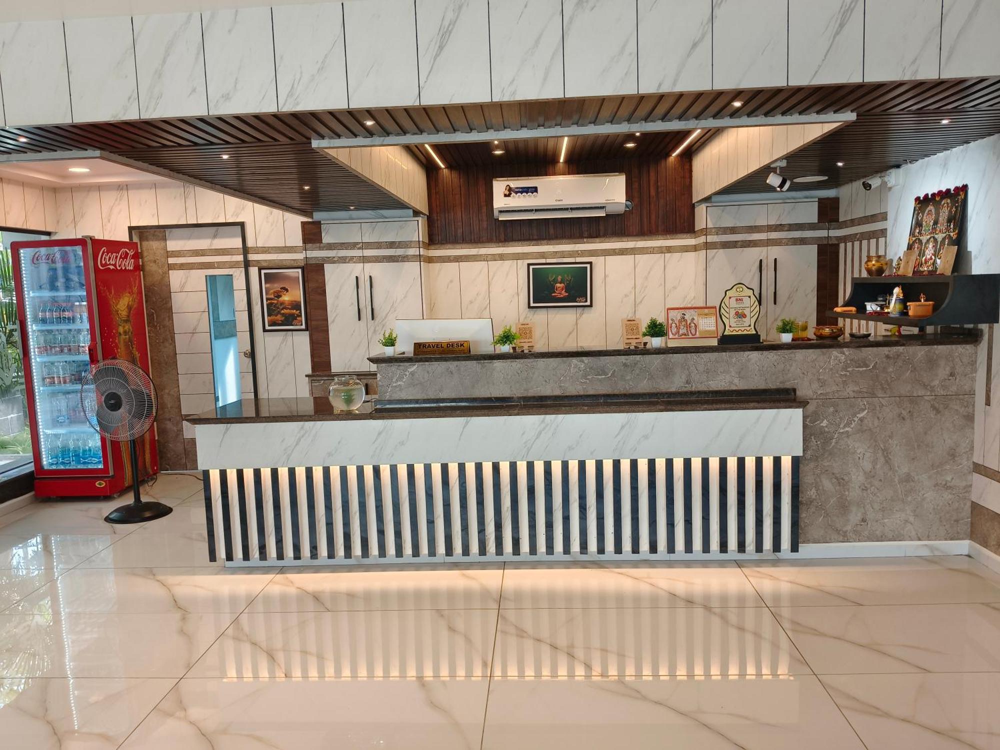 Hotel M S Pride 3*