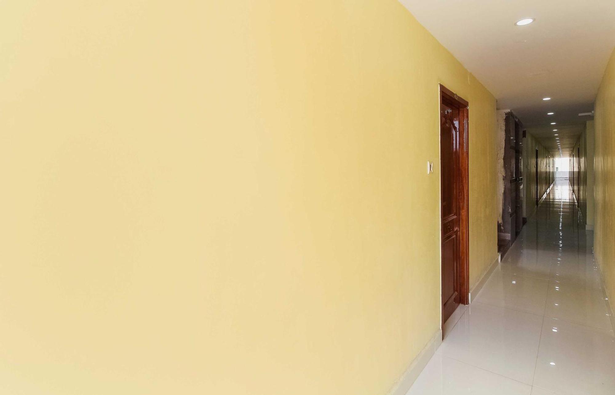 Hotel Collection O Sree Guru Lakshmi Residency Tirupati