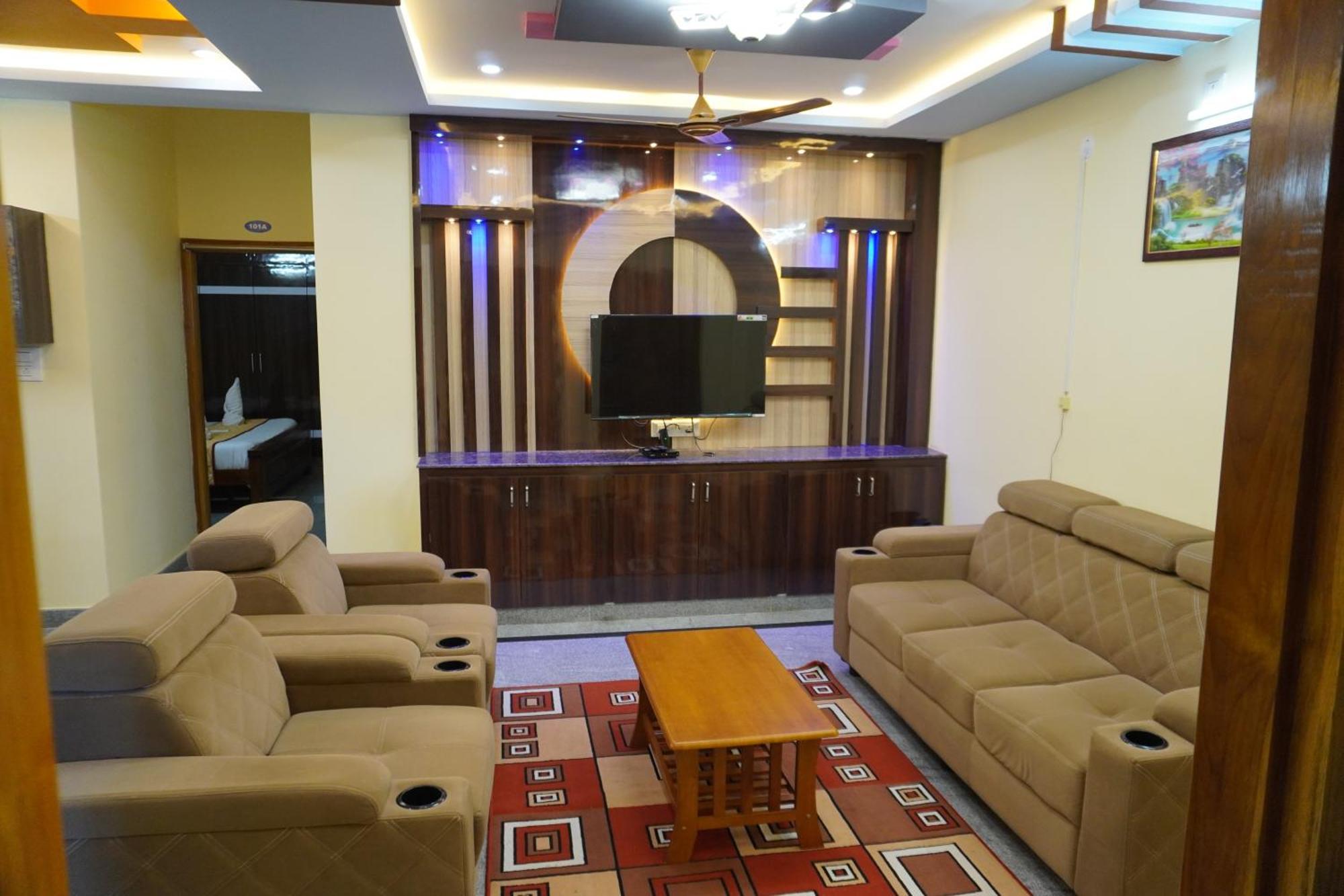Tirumala Premium Apartment *