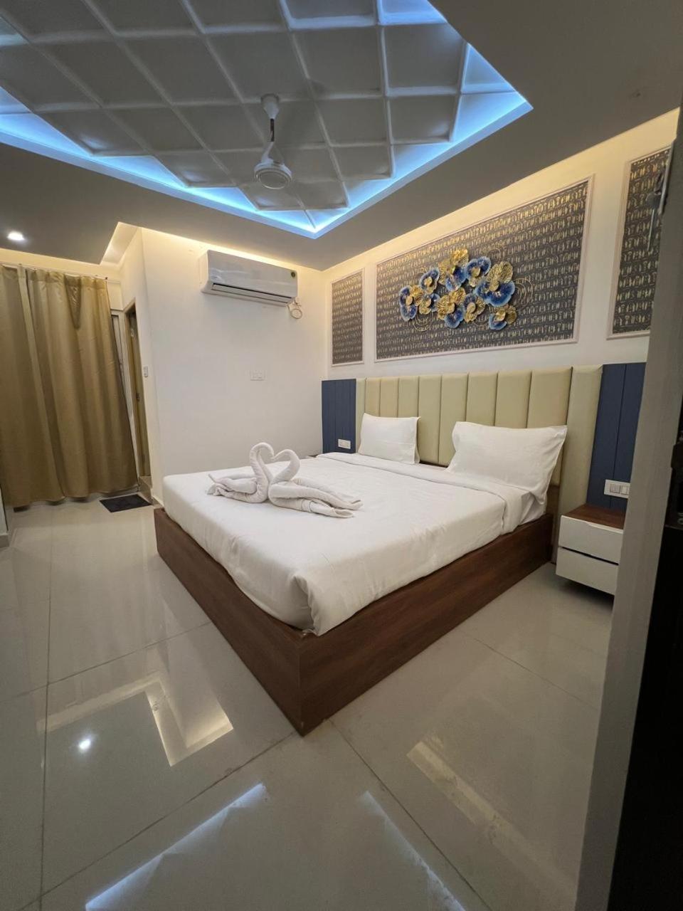 Snr Venus Hotel