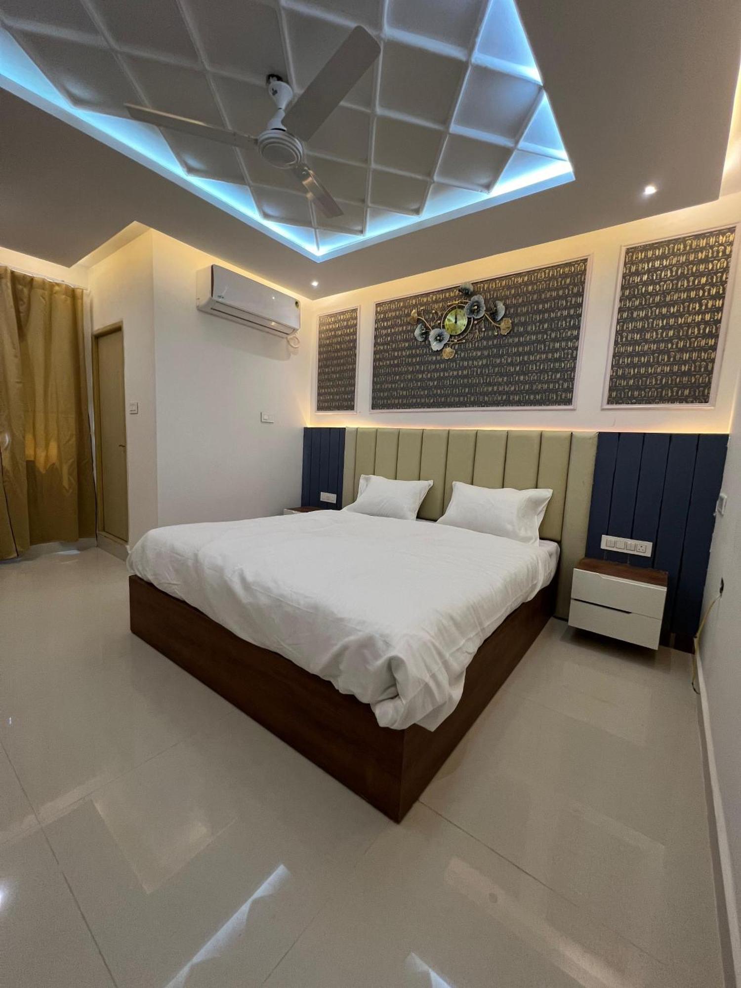 Hotel Snr Venus Tirupati