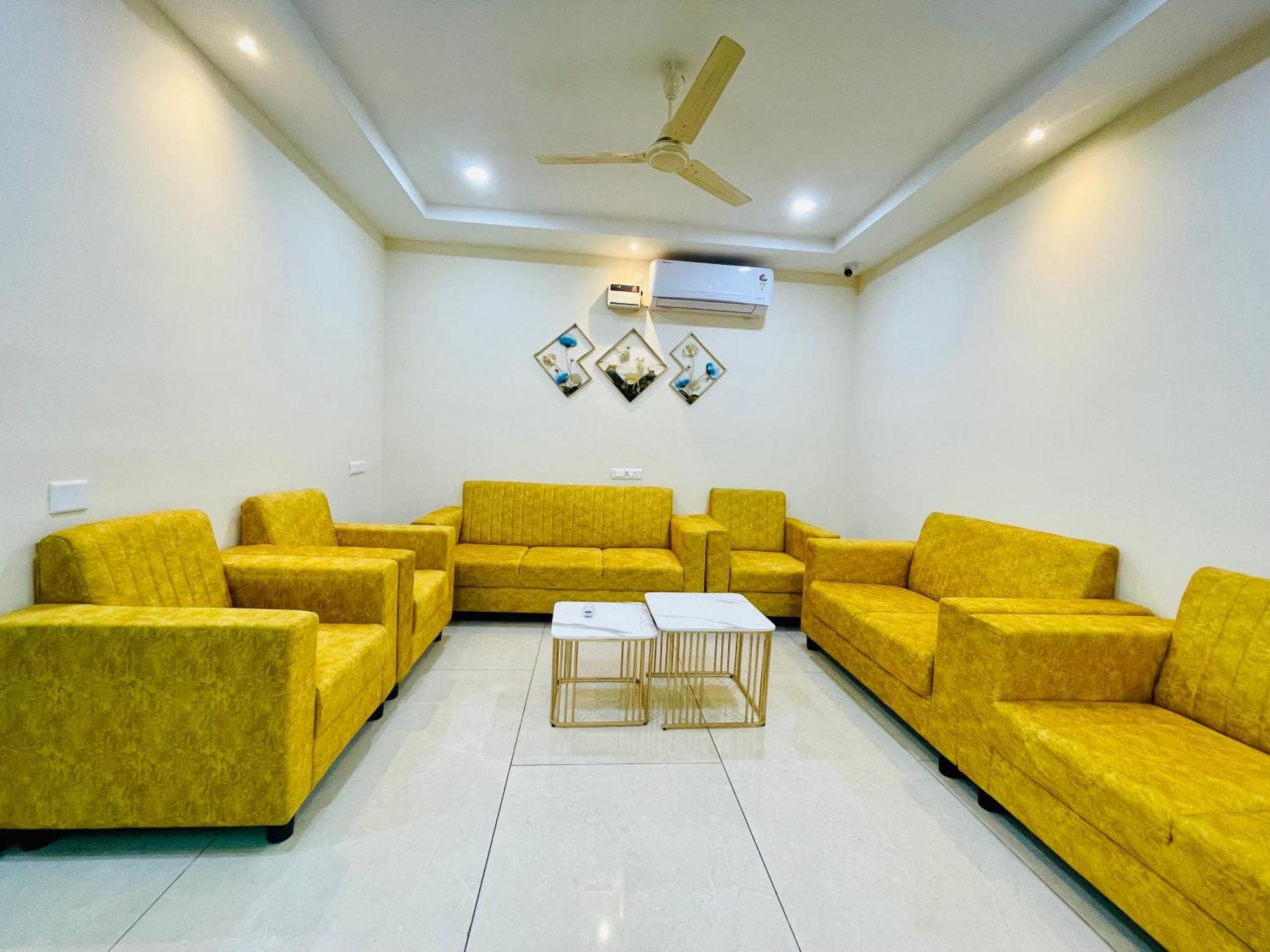 Hotel Deccan Suites,