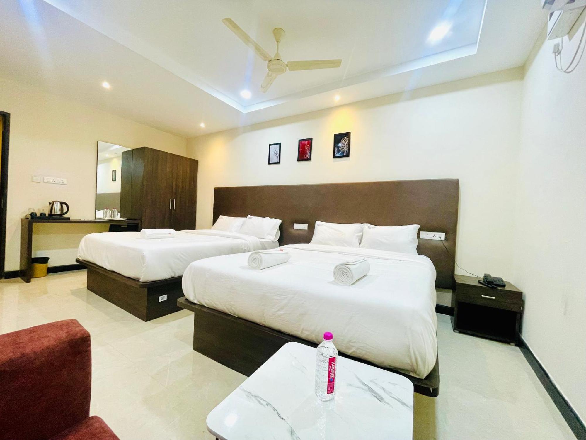 Hotel Deccan Suites,