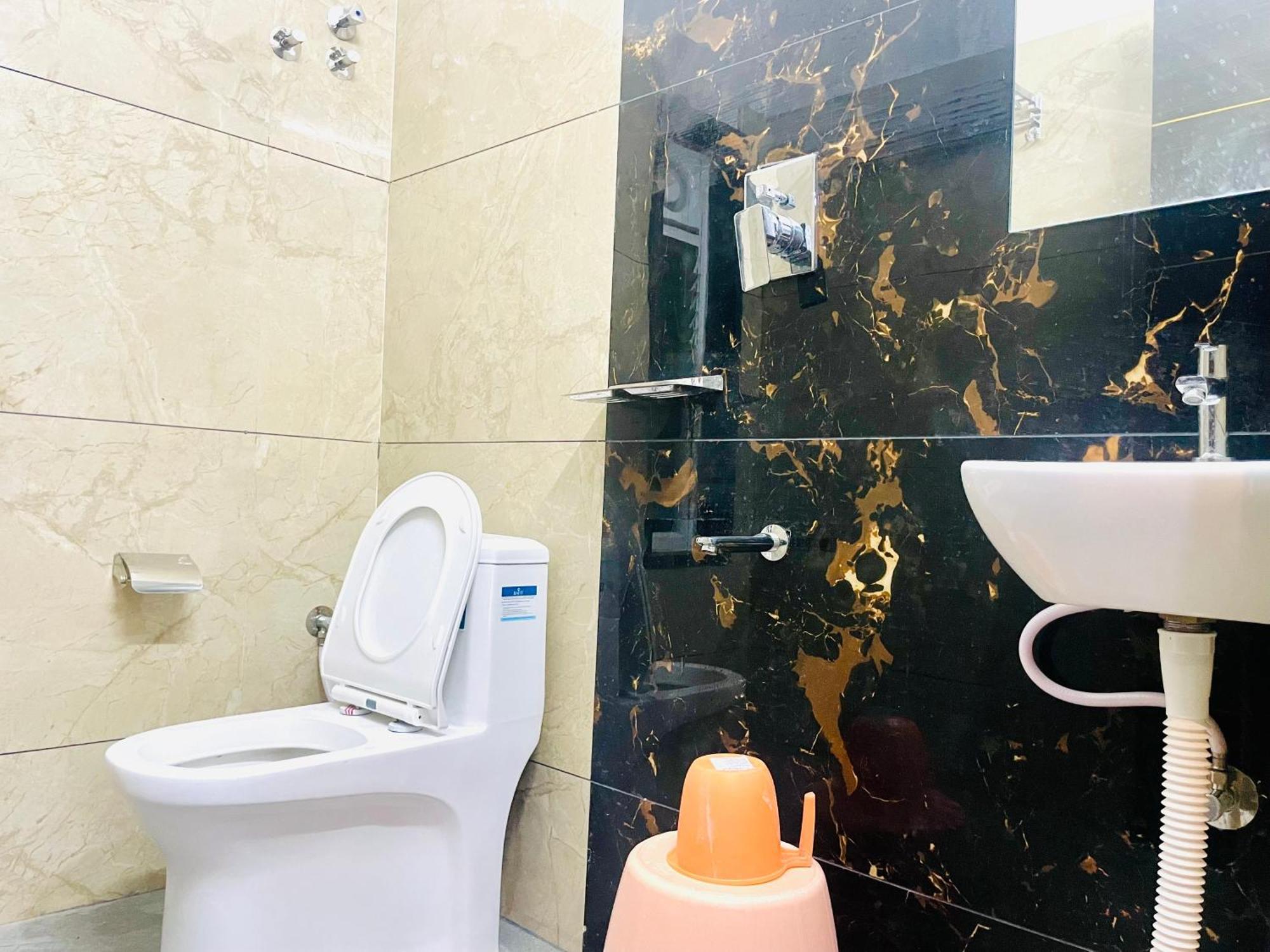 Hotel Deccan Suites, 2*