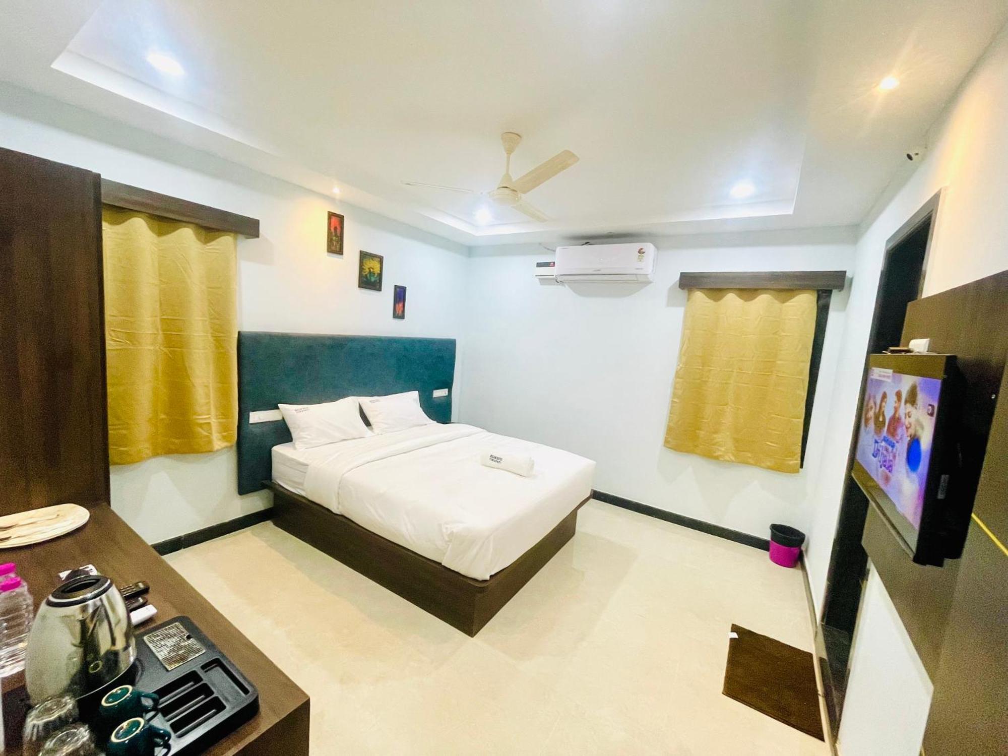 Deccan Suites, Hotel 2*