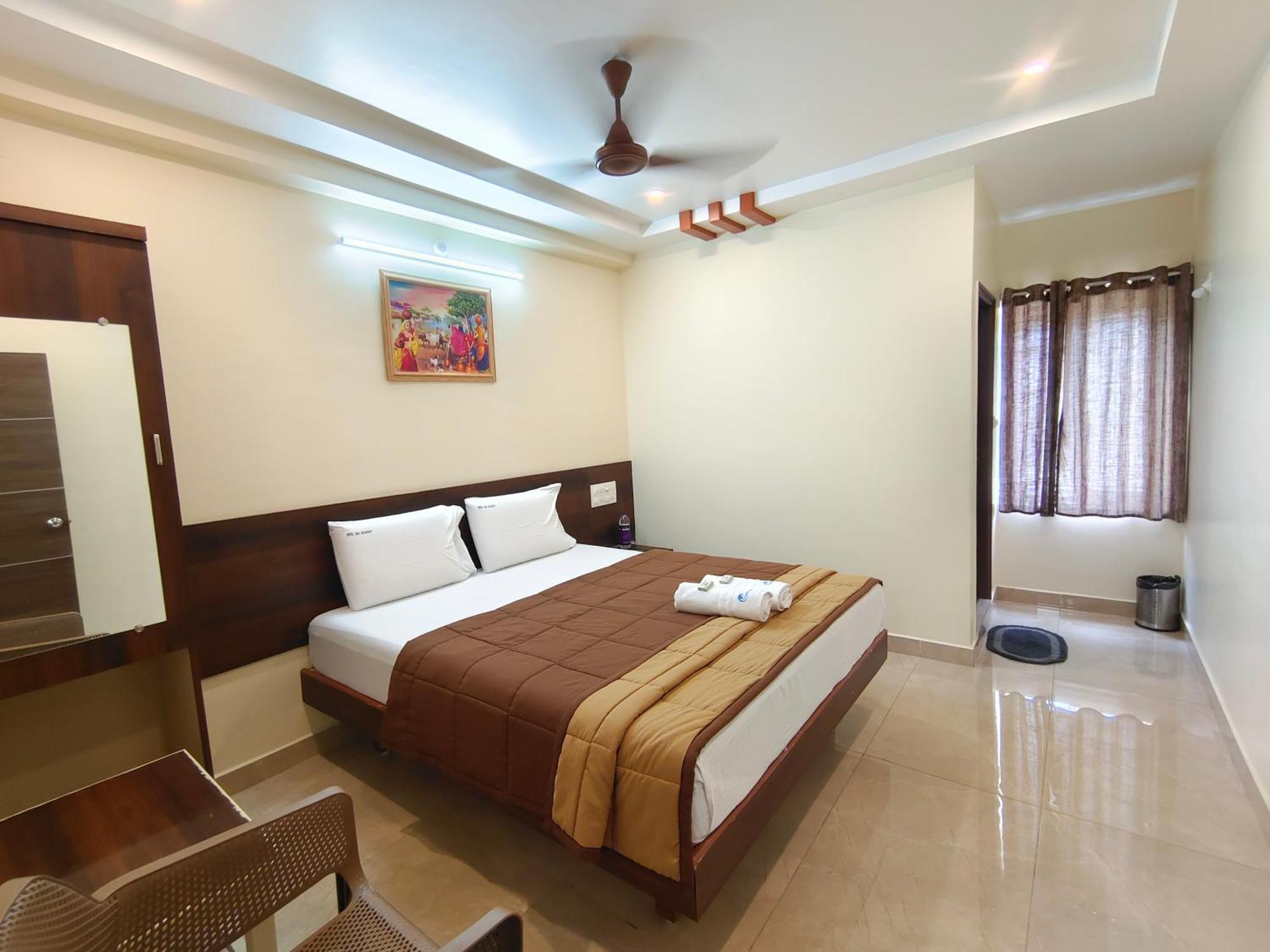 Hotel Dkr Grand Tirupati