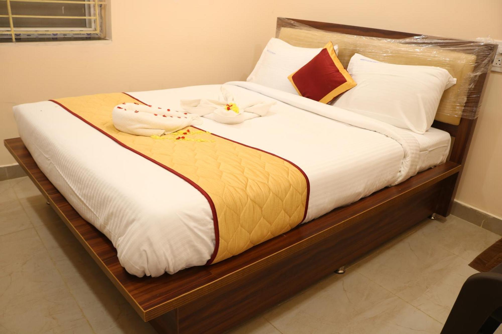 Virinchi Ultra Comforts * Tirupati