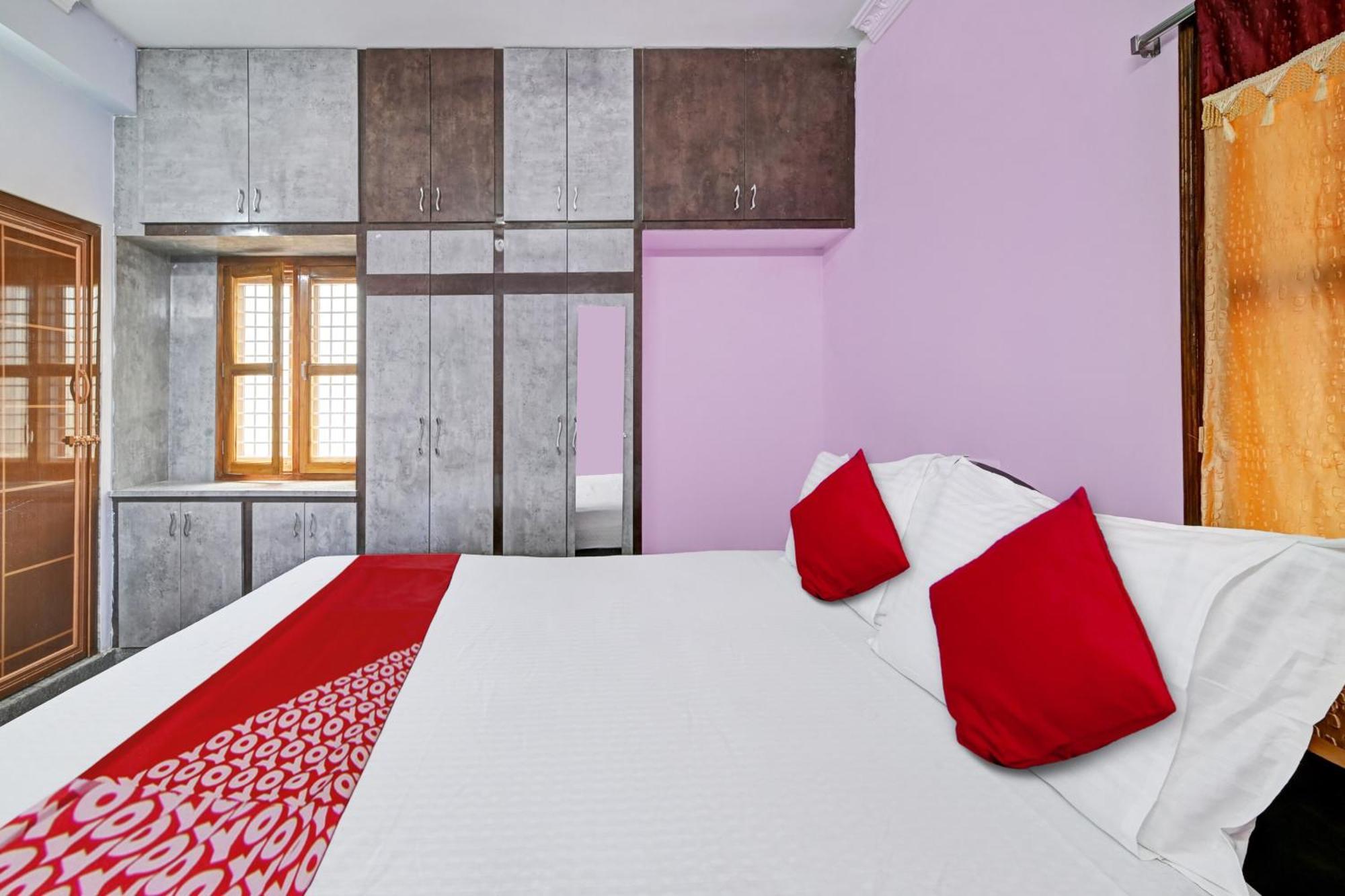 O Pvs Hotel 4*