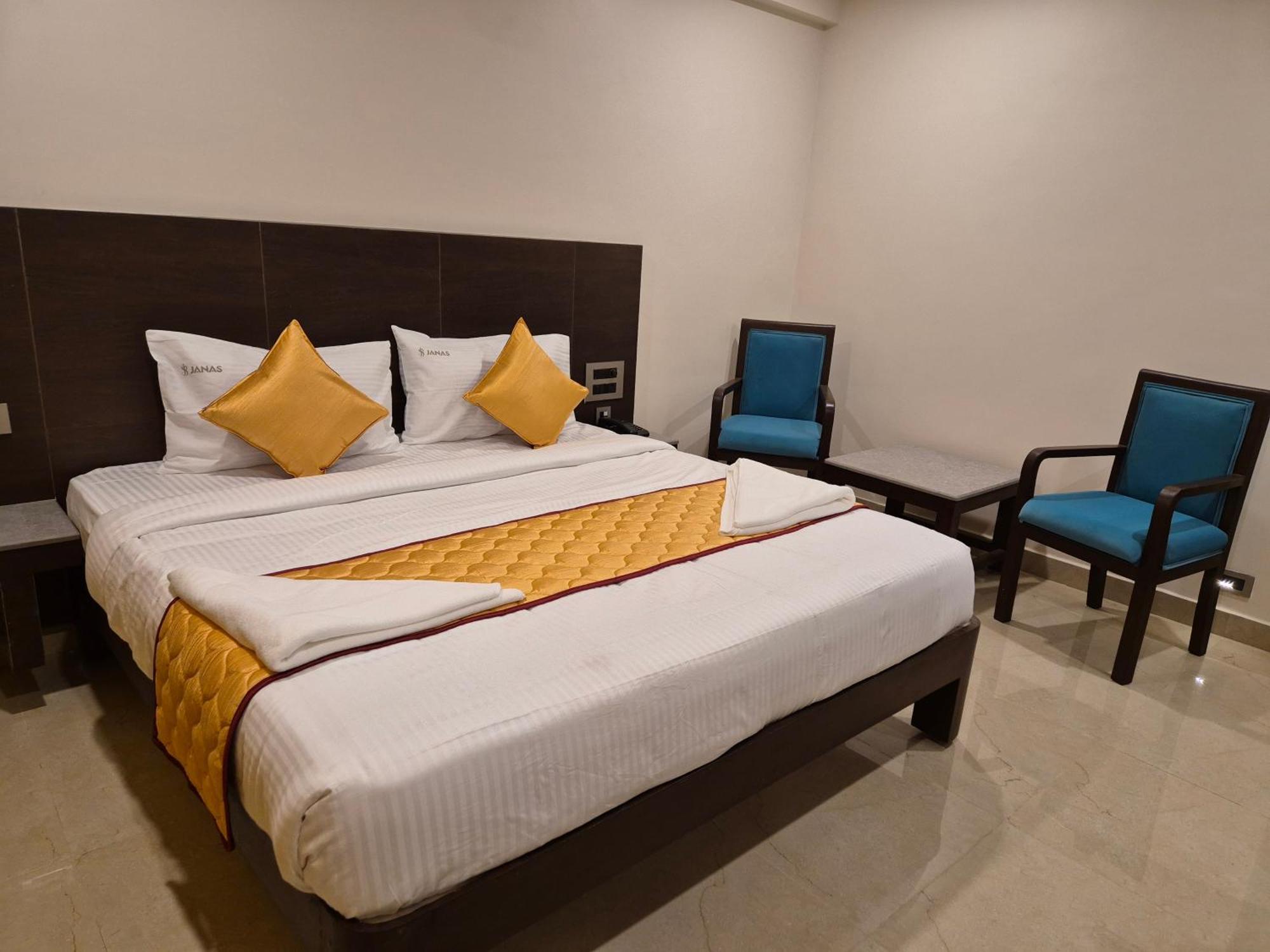 Hotel Janas Tirupati