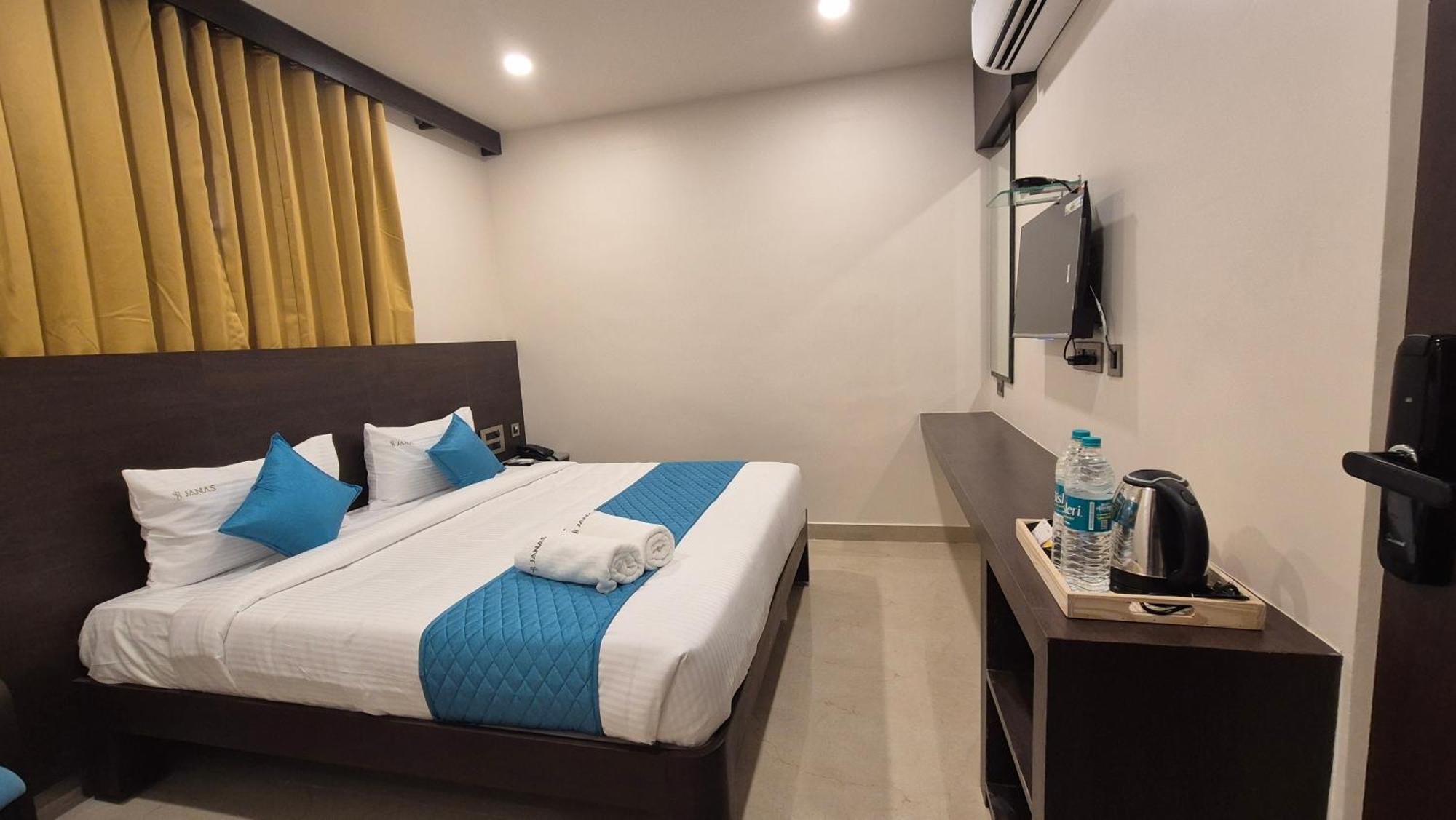 Hotel Janas Tirupati
