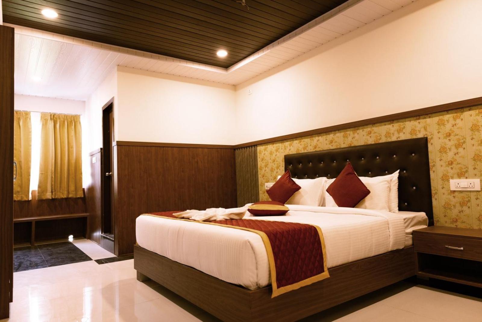 Grand Orchid Hotel
