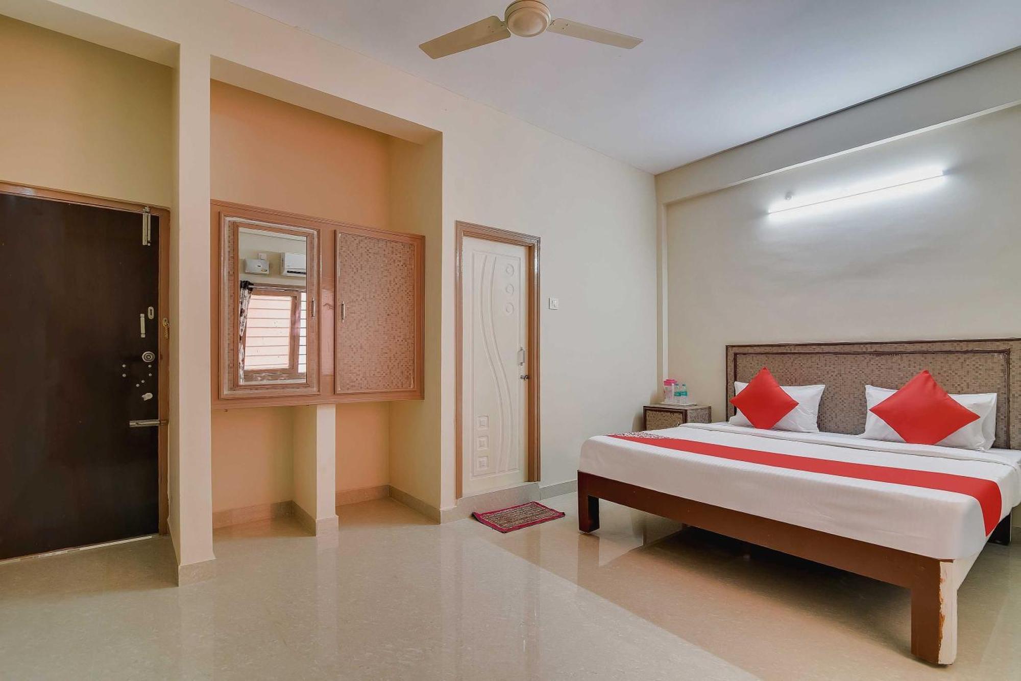 O Tnr Residency Hotel