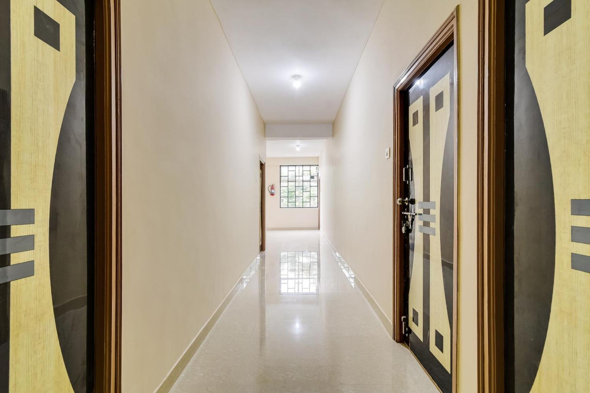 O Tnr Residency Hotel Tirupati