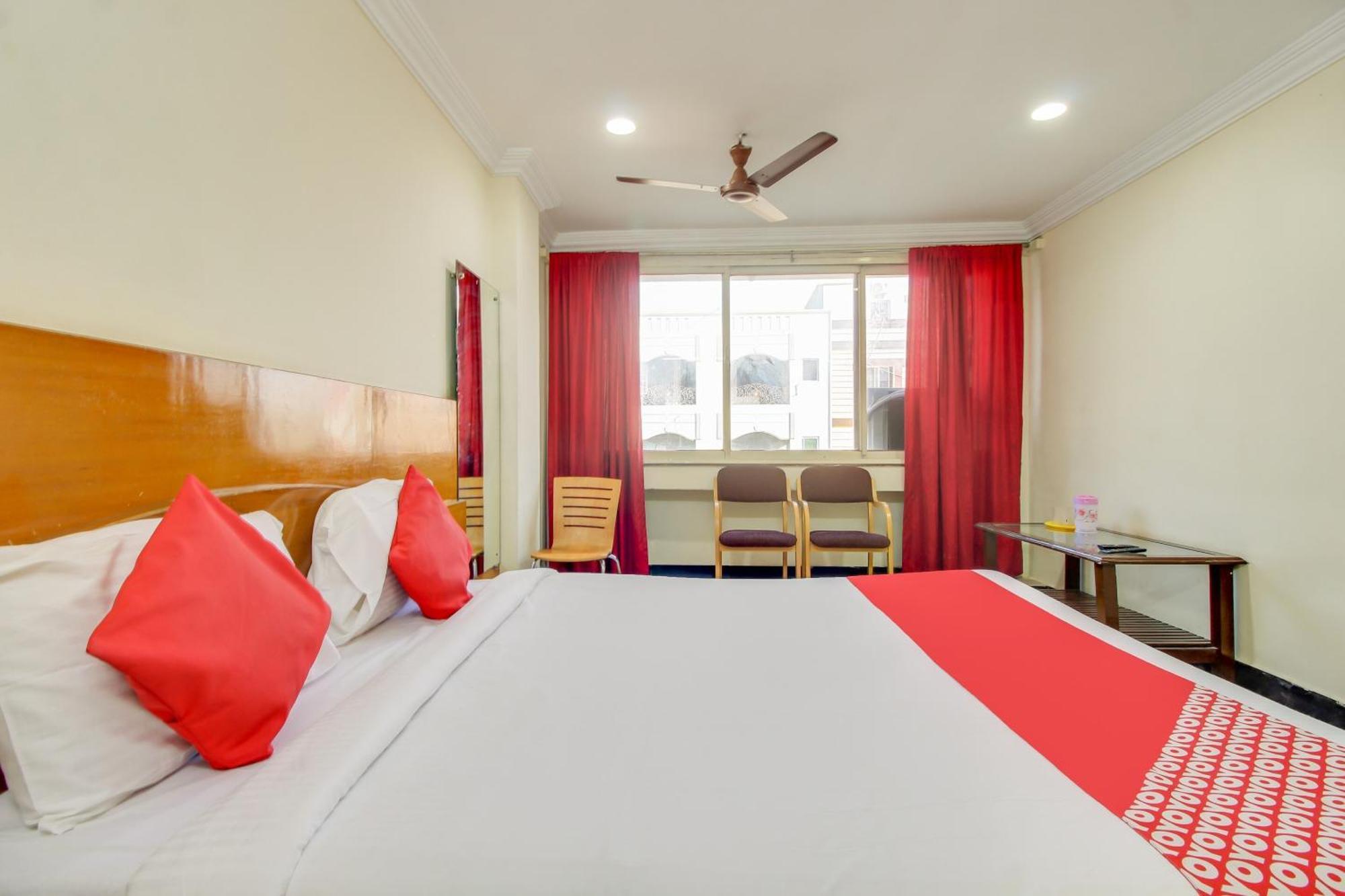 O Srinivasa Residency Hotel