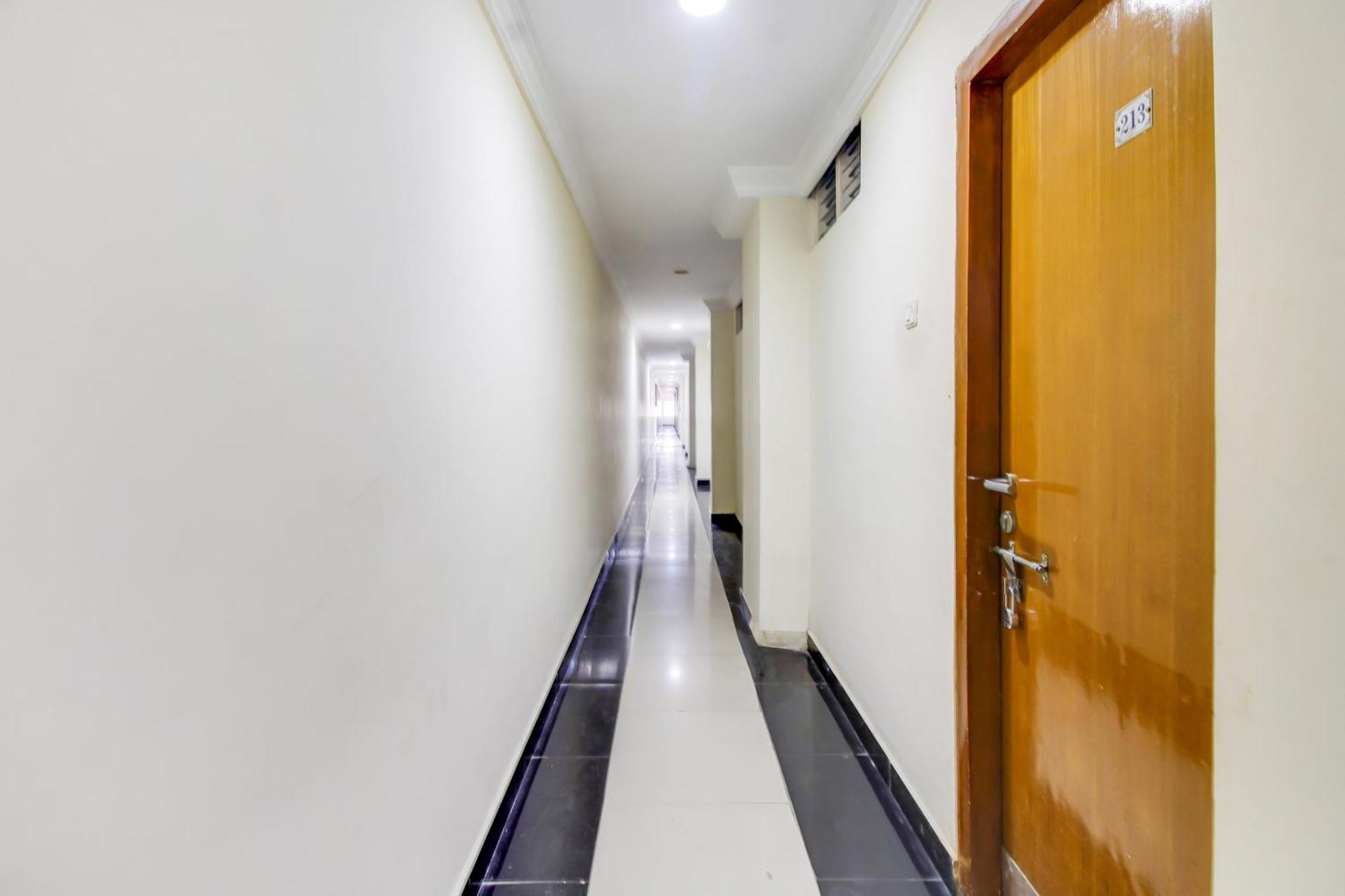 Hotel O Srinivasa Residency Tirupati