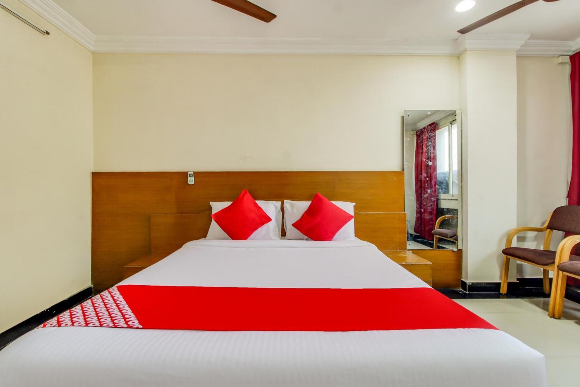 O Srinivasa Residency Hotel Tirupati