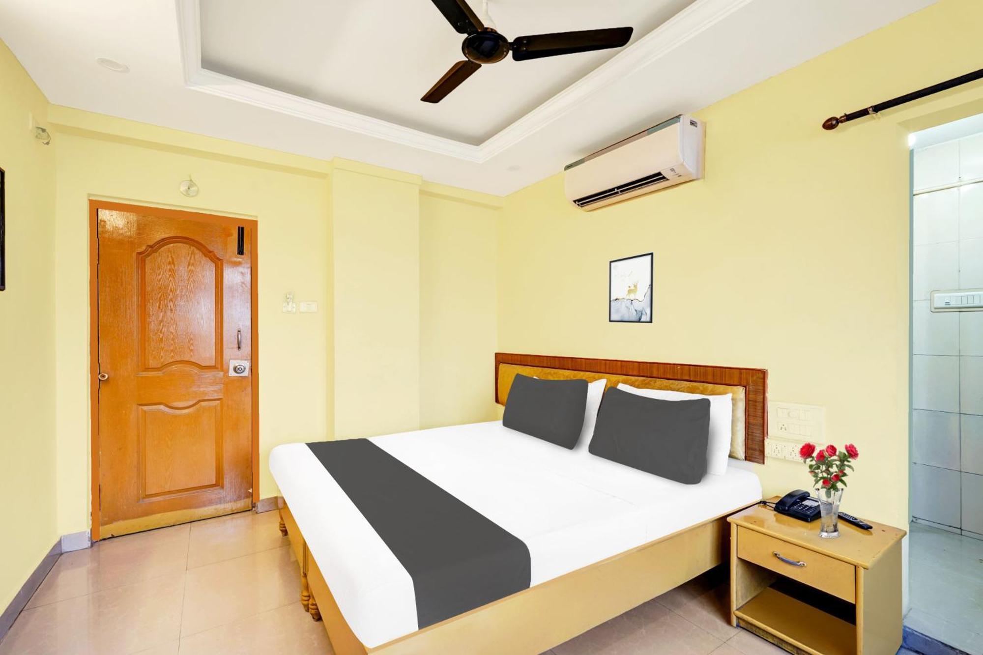 Super O Padmavathi Puram Near Railway Station 4* Tirupati