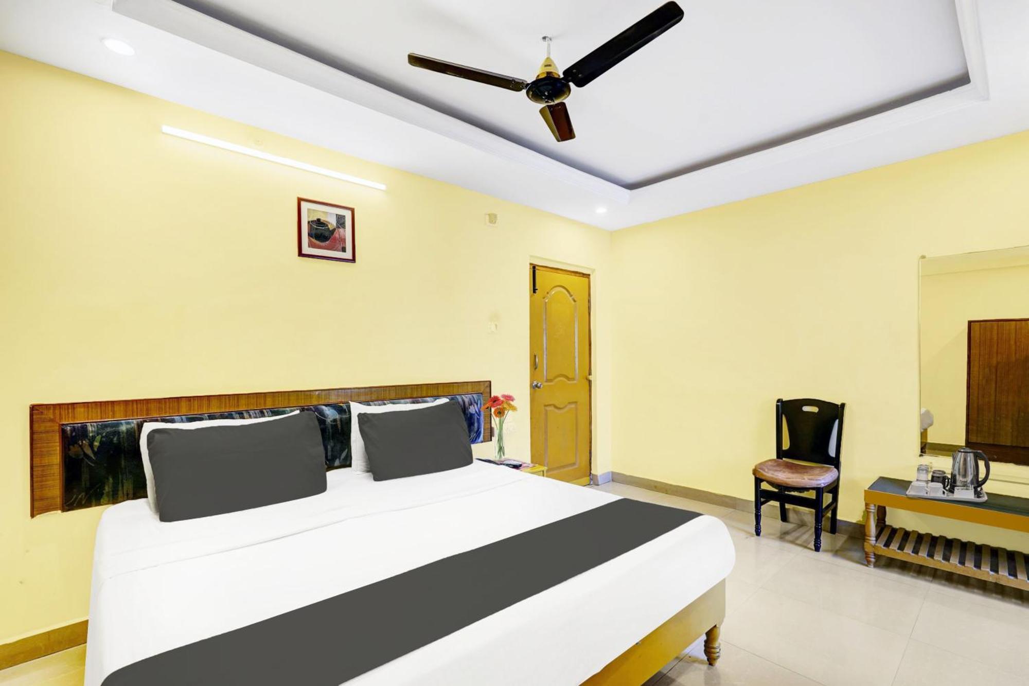 Super O Padmavathi Puram Near Railway Station Tirupati